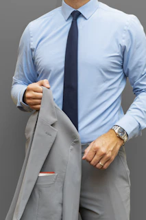 a man in a suit and tie