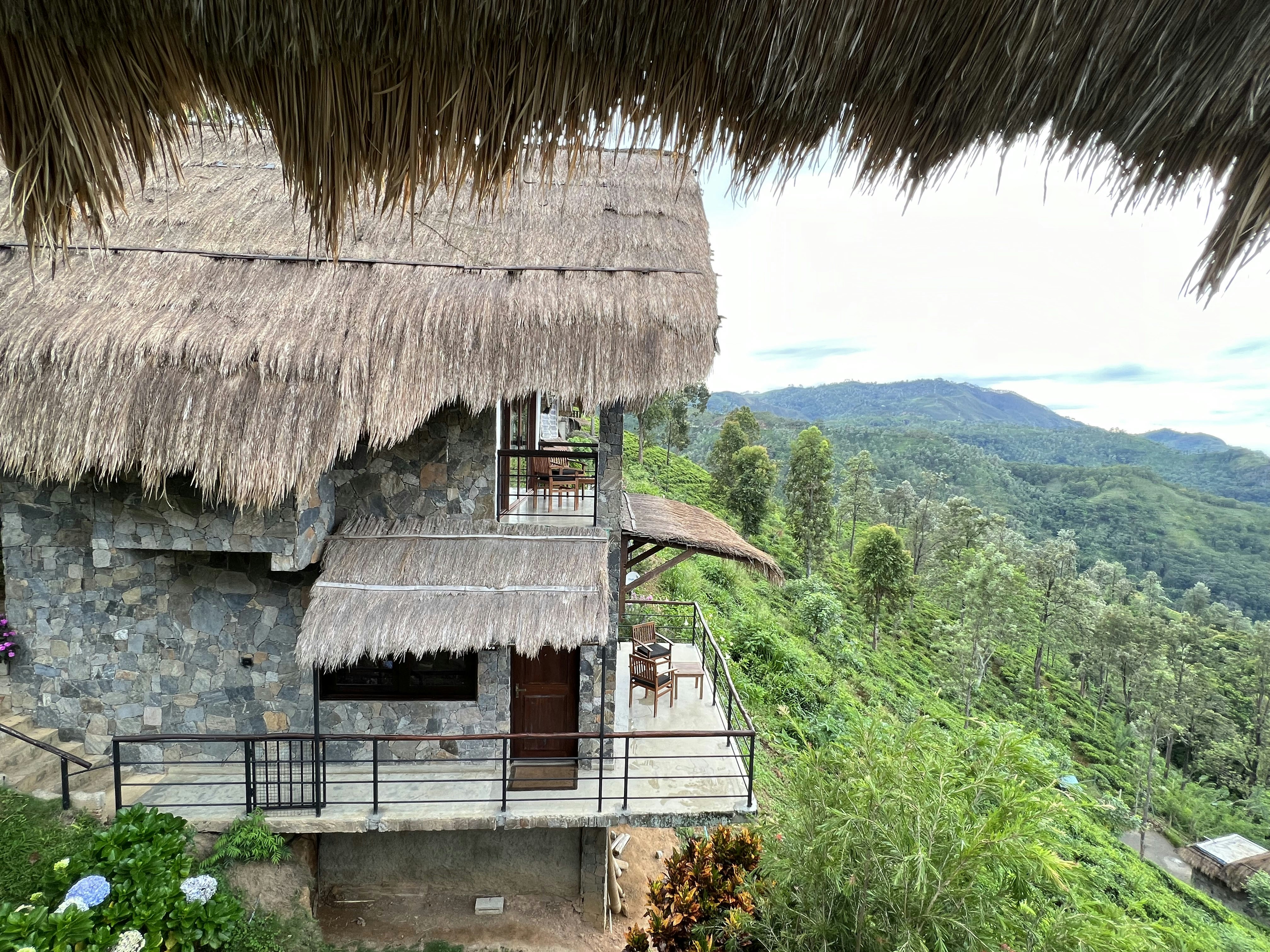 Badulla, Sri Lanka - An aesthetic mix of traditional and modern style lodge in Badulla, Sri Lanka