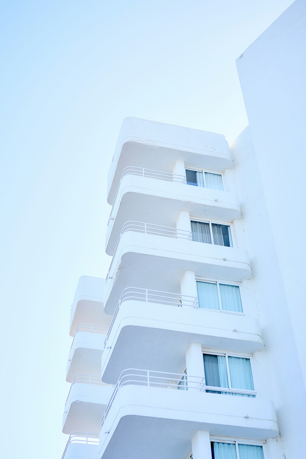 a white building with windows