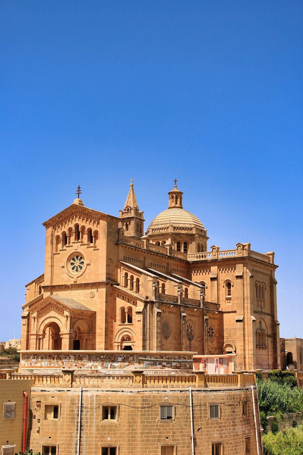 a large building with a clock on it