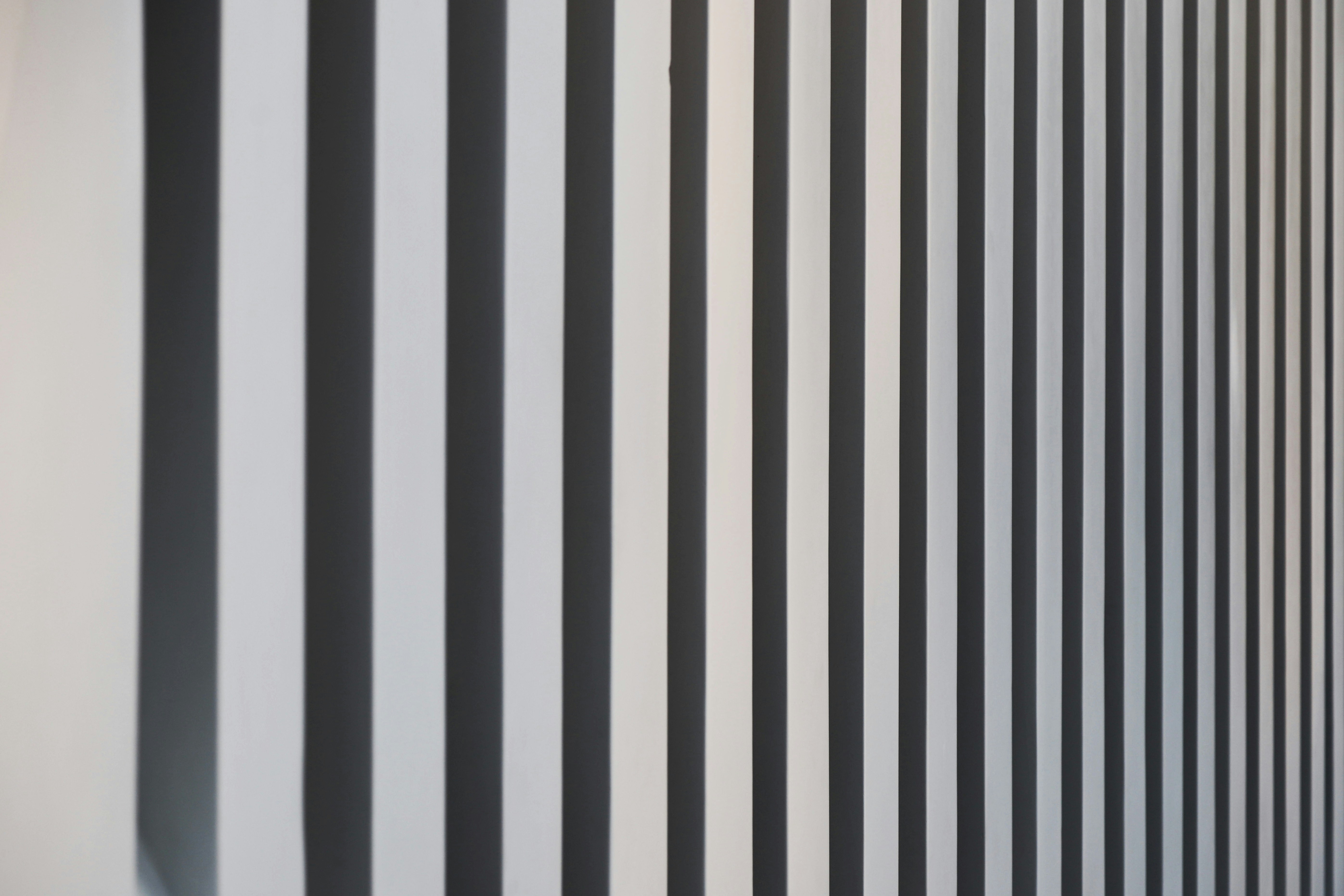 gray computer monitor