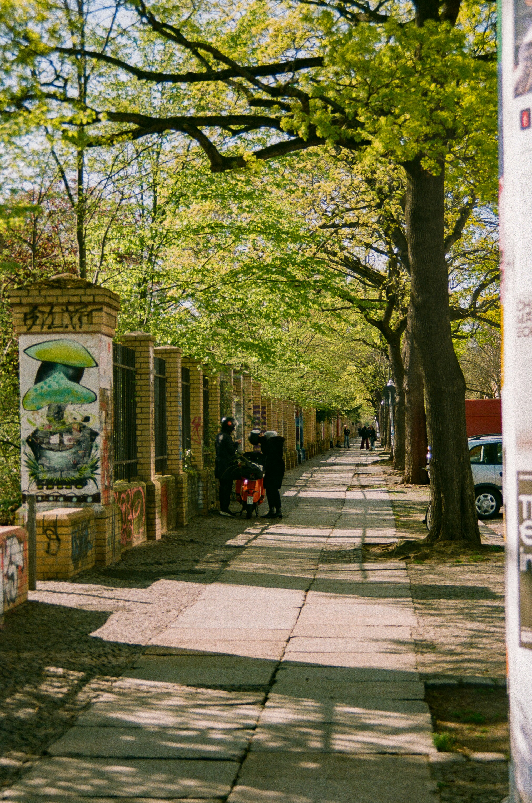 Foto — Bel Casino, Berlino. I guai del Görlitzer Park di Kreuzberg. (ph. vale)