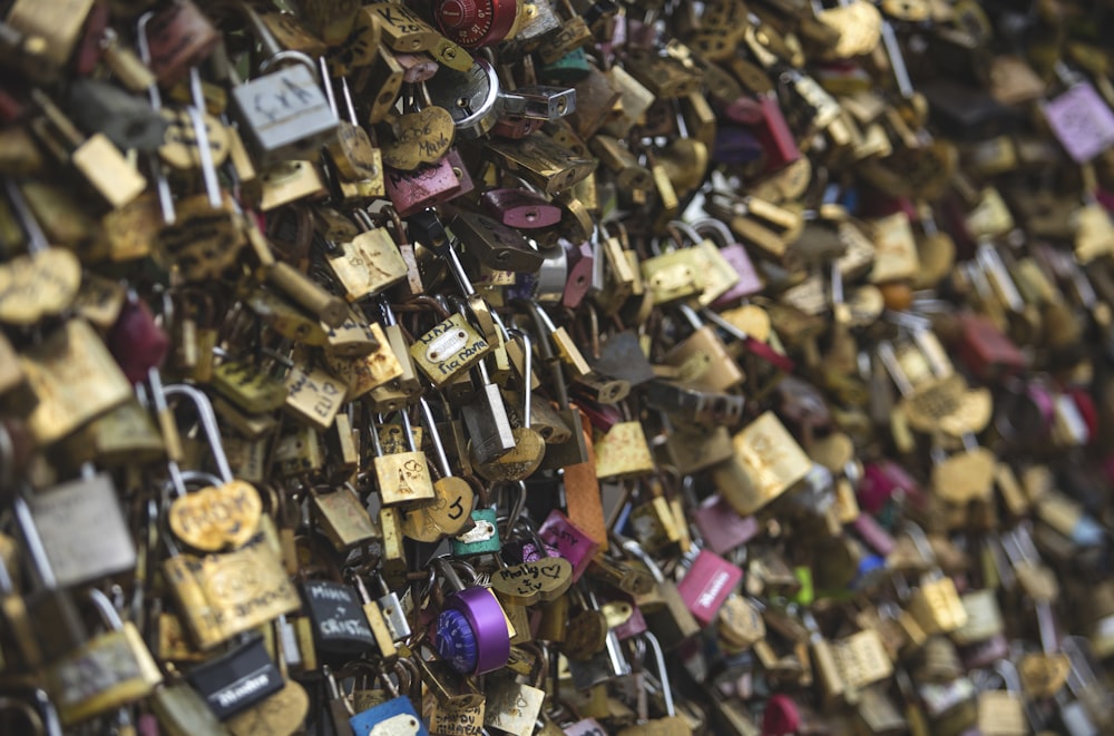 a large pile of locks