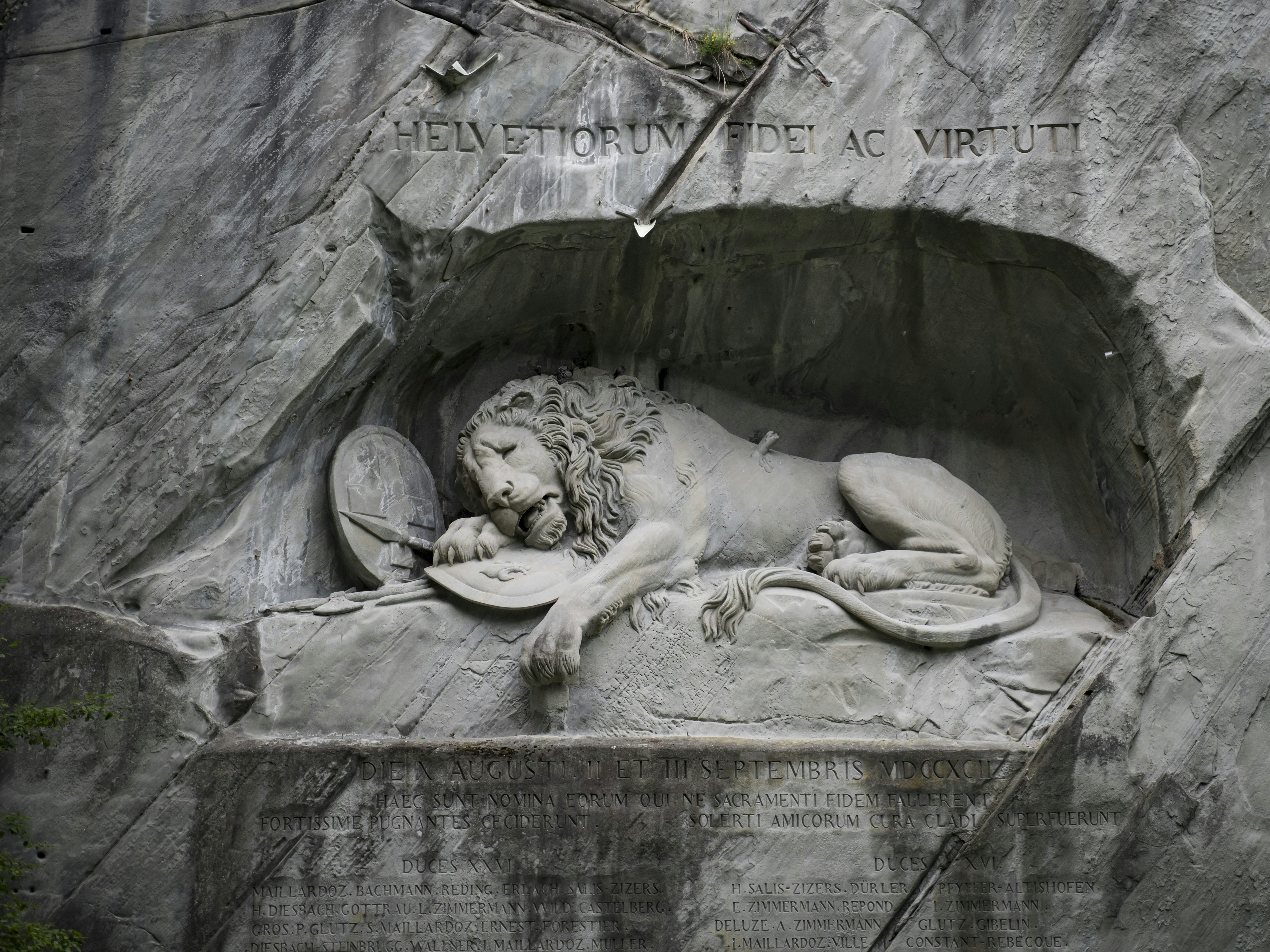 Eine Statue eines Löwen