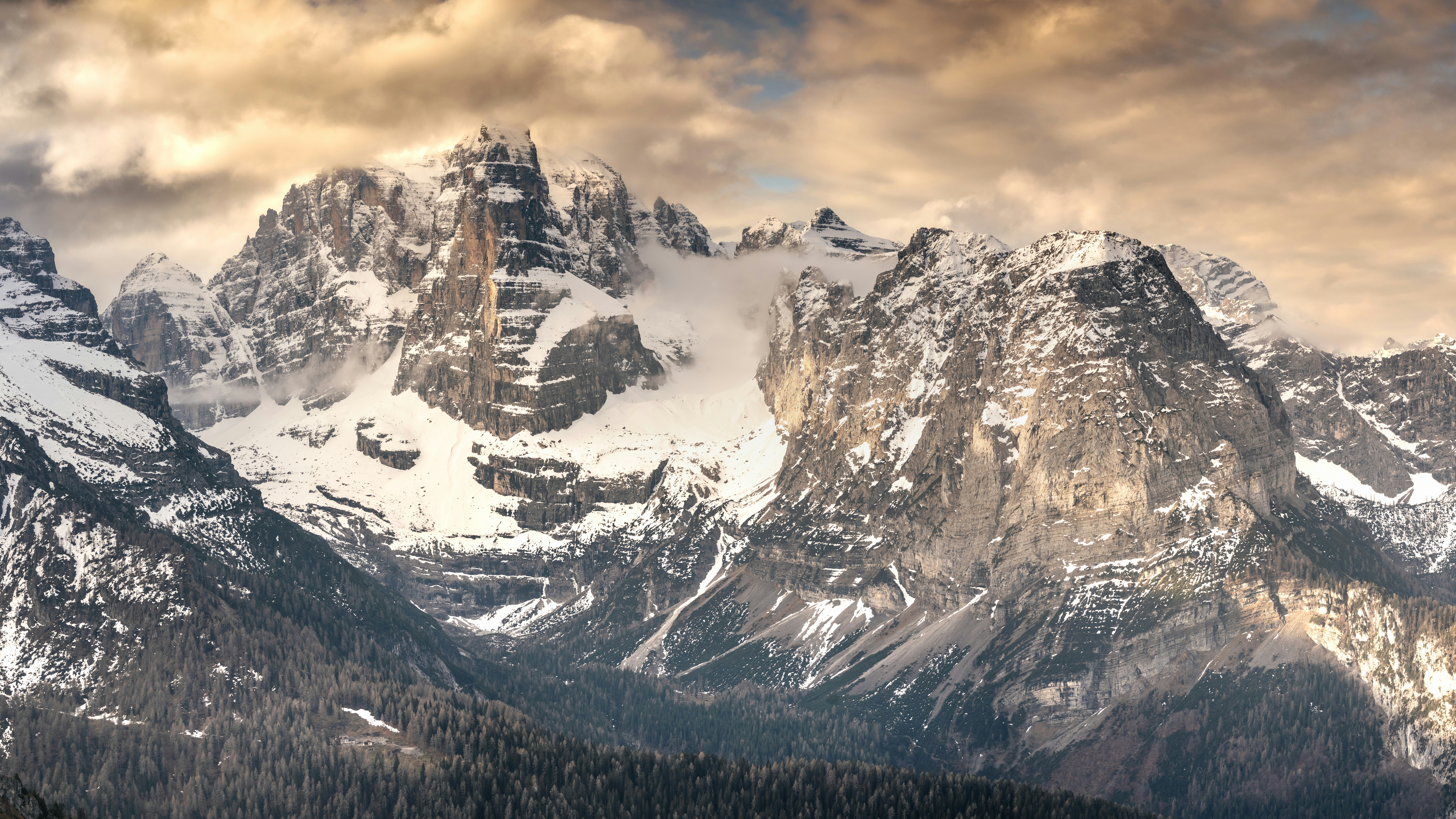 Photo by marekpiwnicki