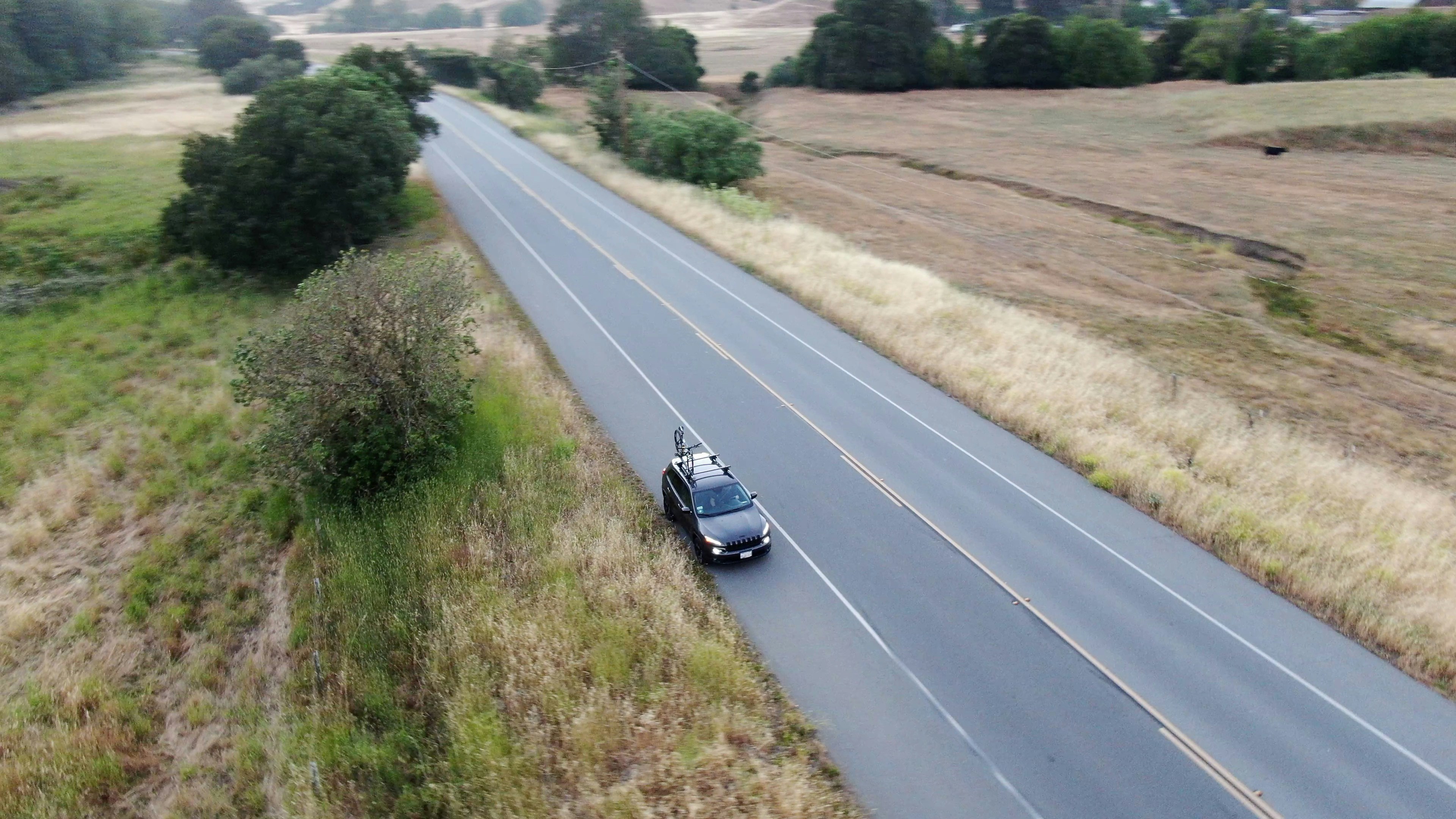 Which explorer led the first English circumnavigation of the globe, completing it in 1580?