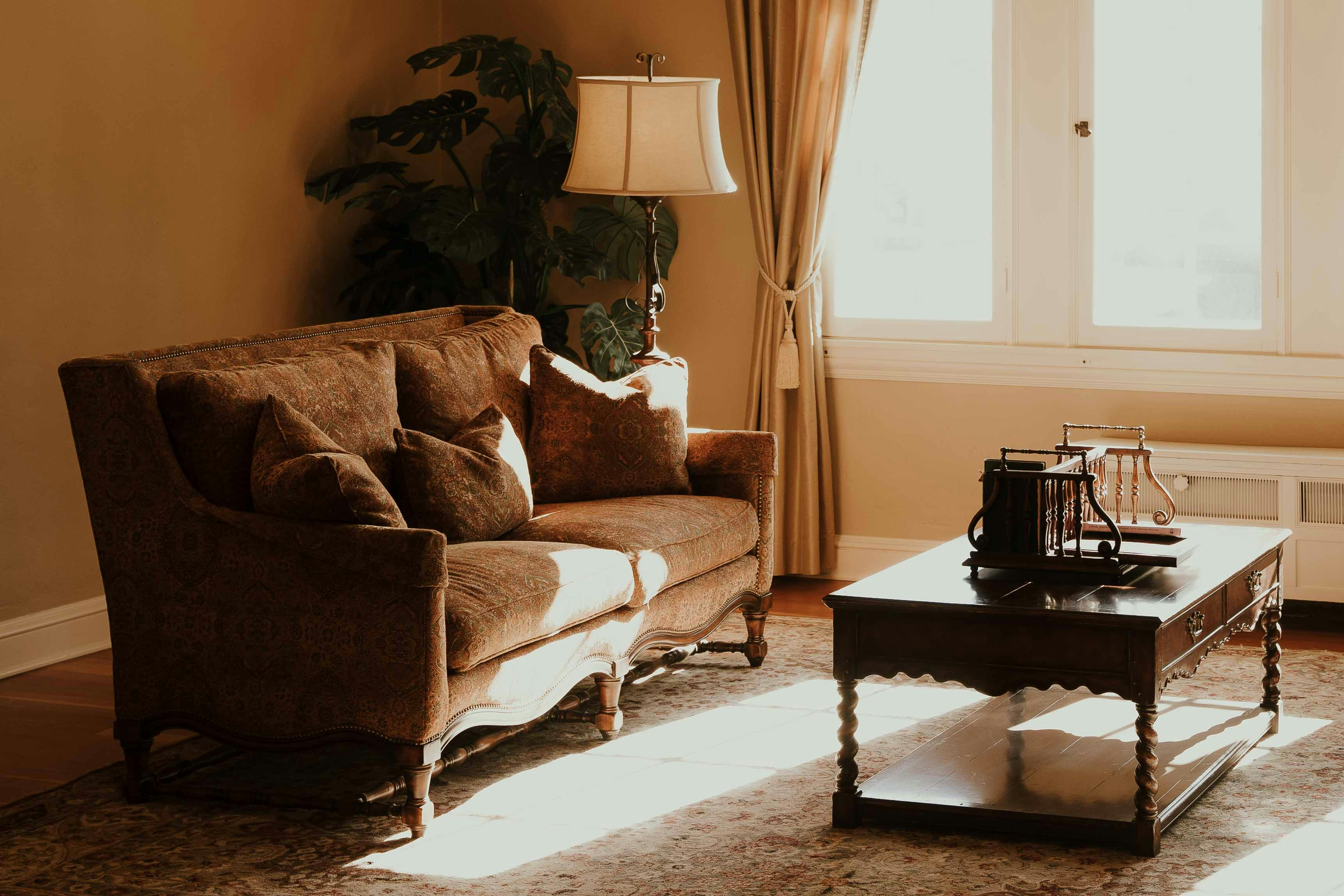 A restaurant and a date in two