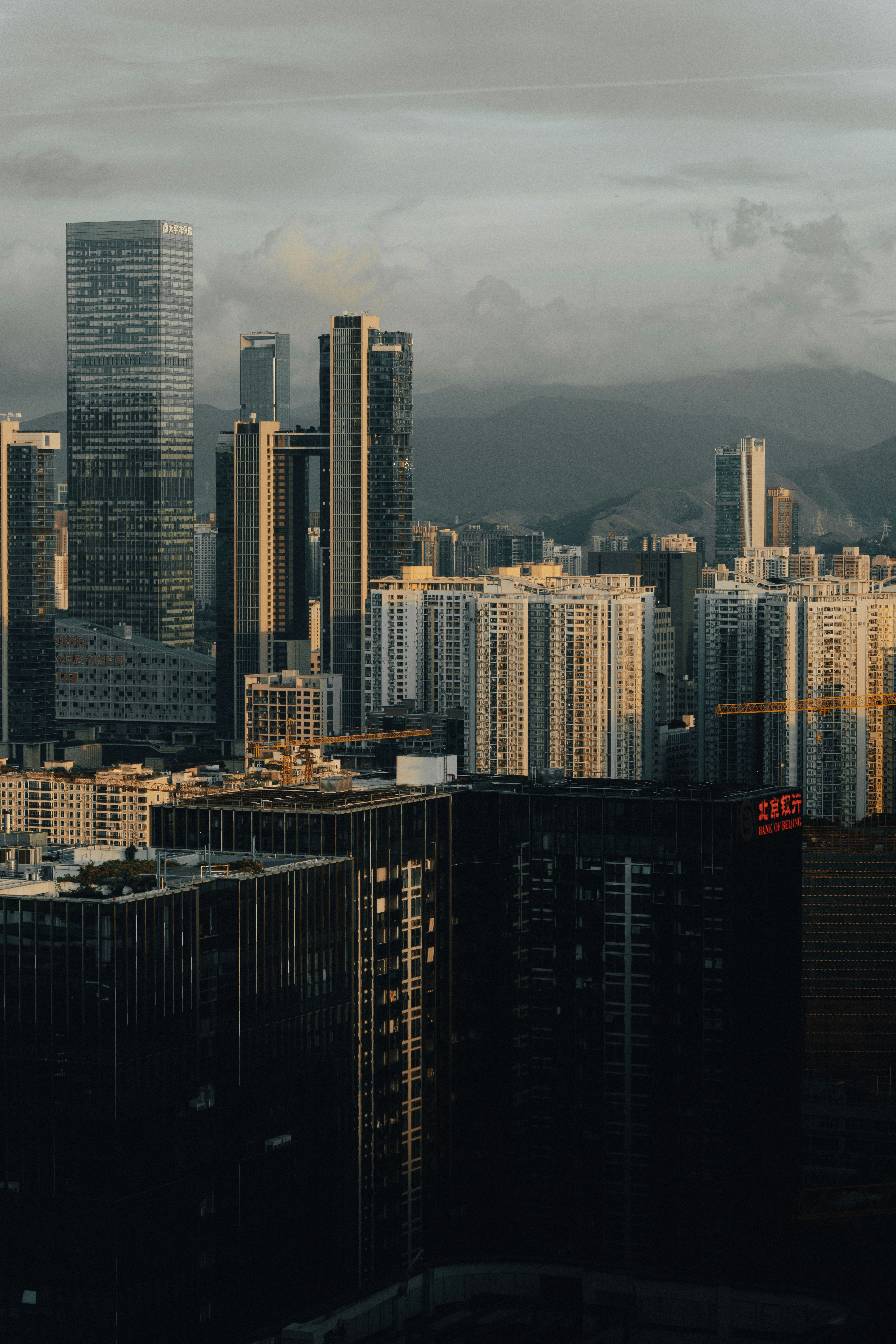 Russia's decision on the Sakhalin-2 project does not mean the end of LNG supplies - Japanese Prime Minister