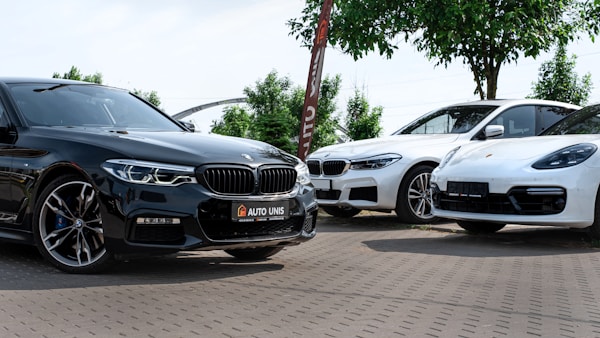  Used Car Dealer: Car Valuation Tool Website