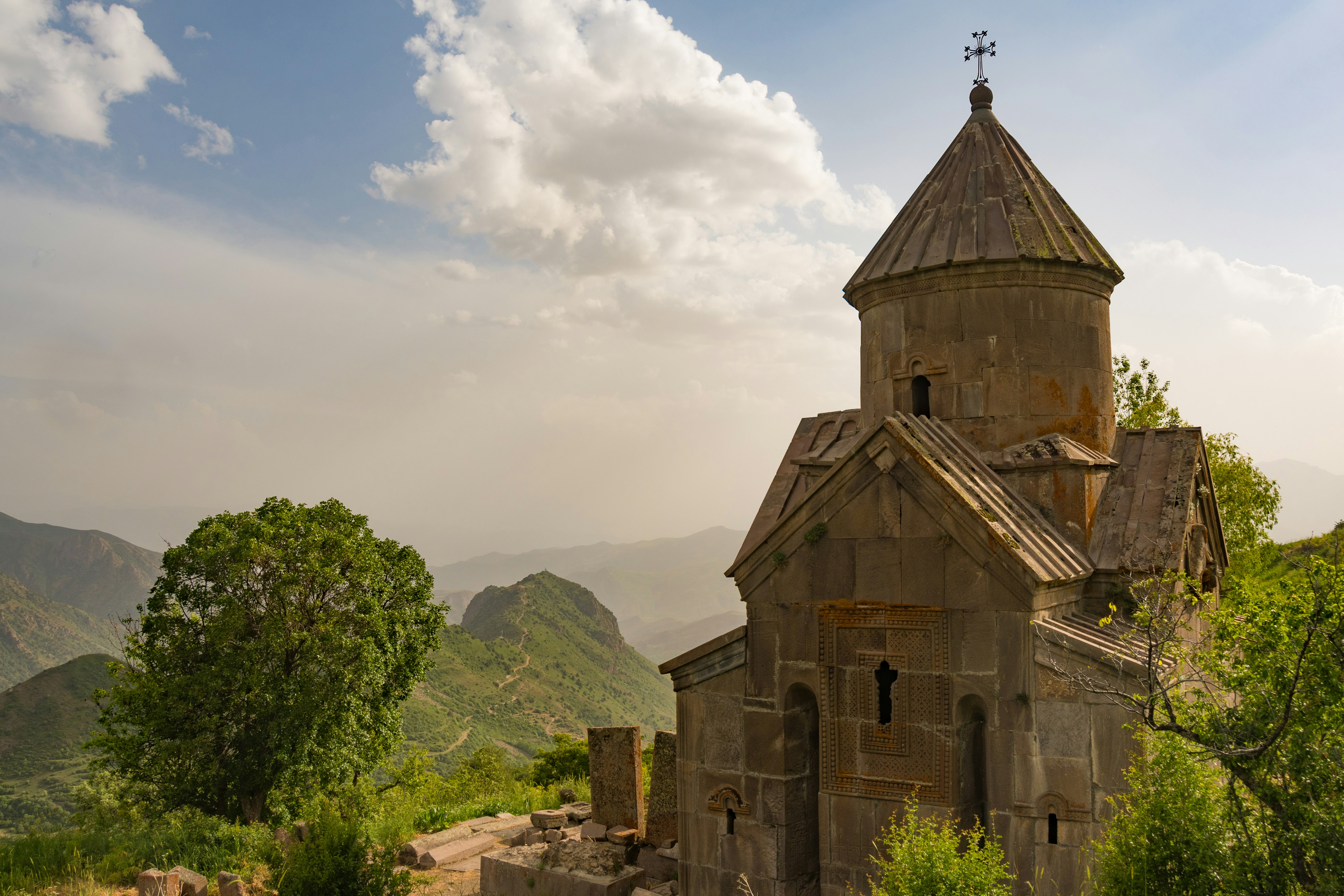 Stay online in the Armenia with a prepaid eSIM from eSIMlii. Instant activation, no roaming charges, and reliable coverage.