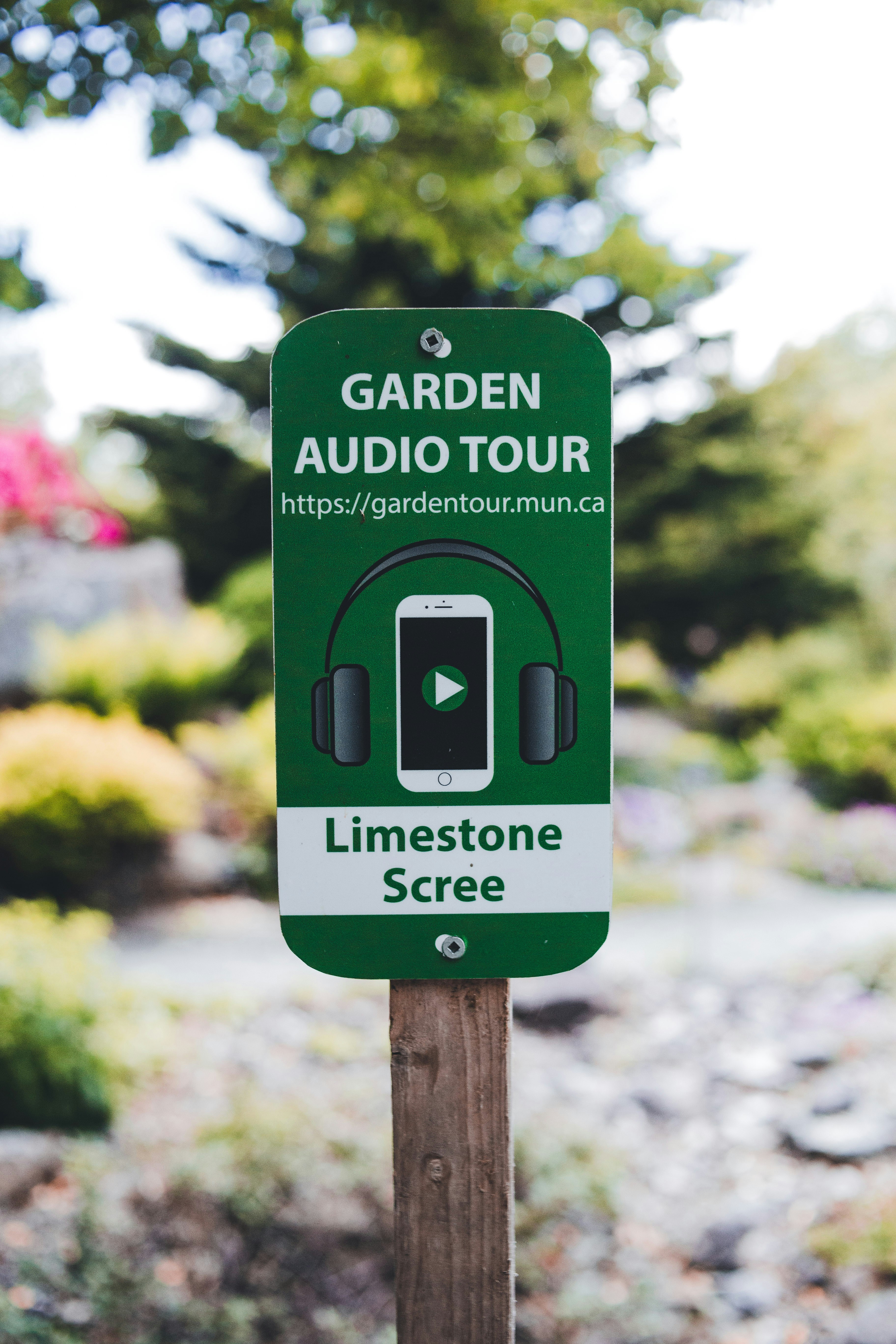 A sign on a post photo – Free Grey Image on Unsplash