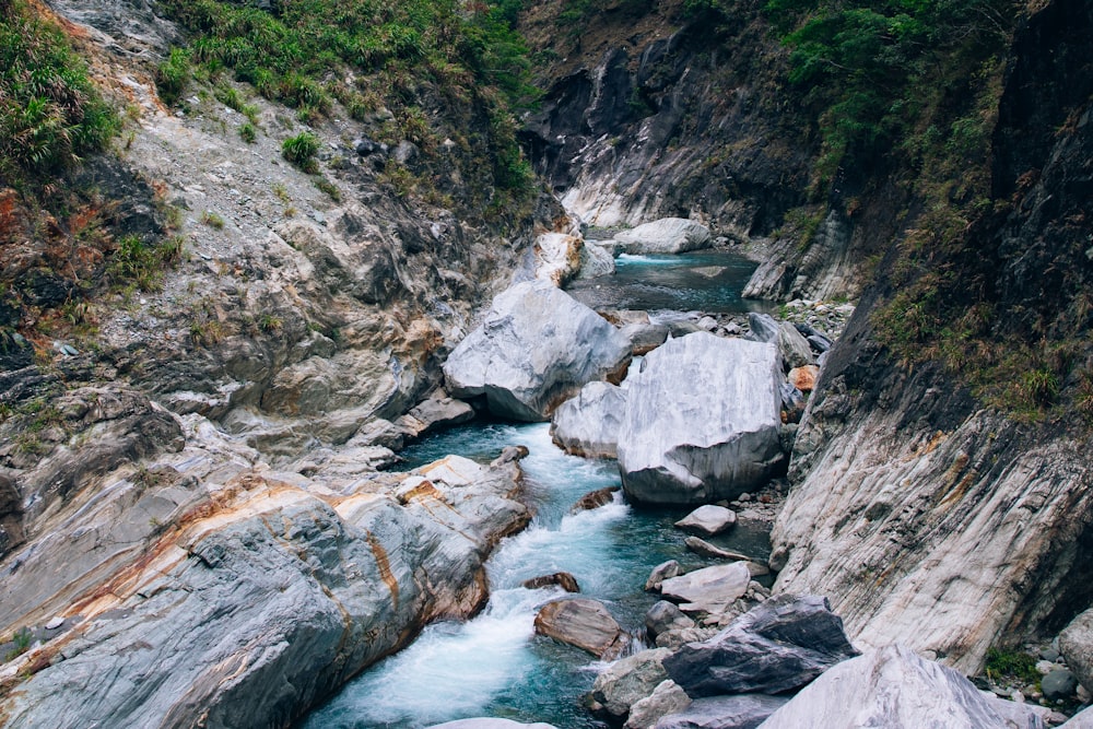 a river running through a rocky area