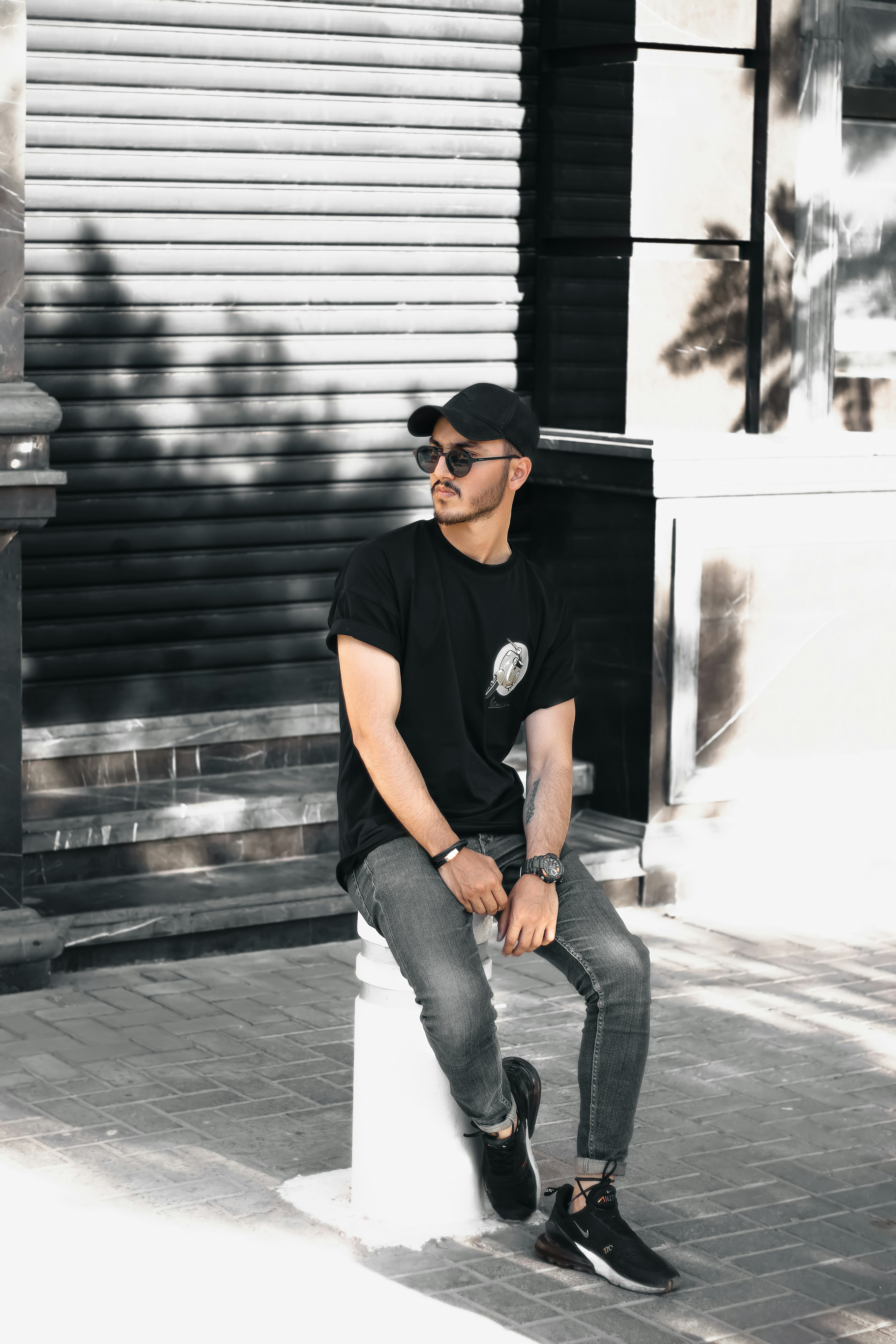 Photo by mahdibafande