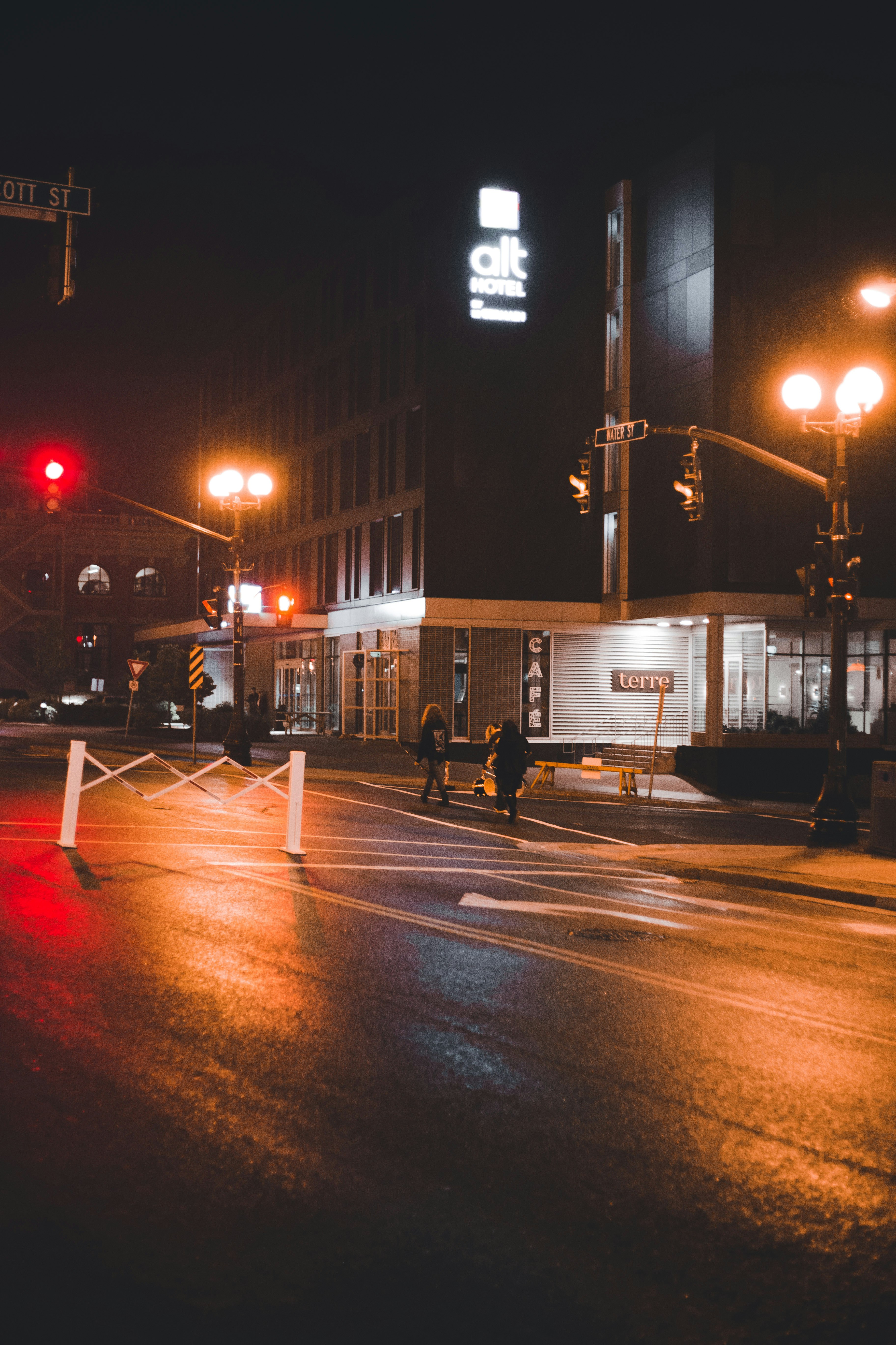 Photo by introspectivedsgn