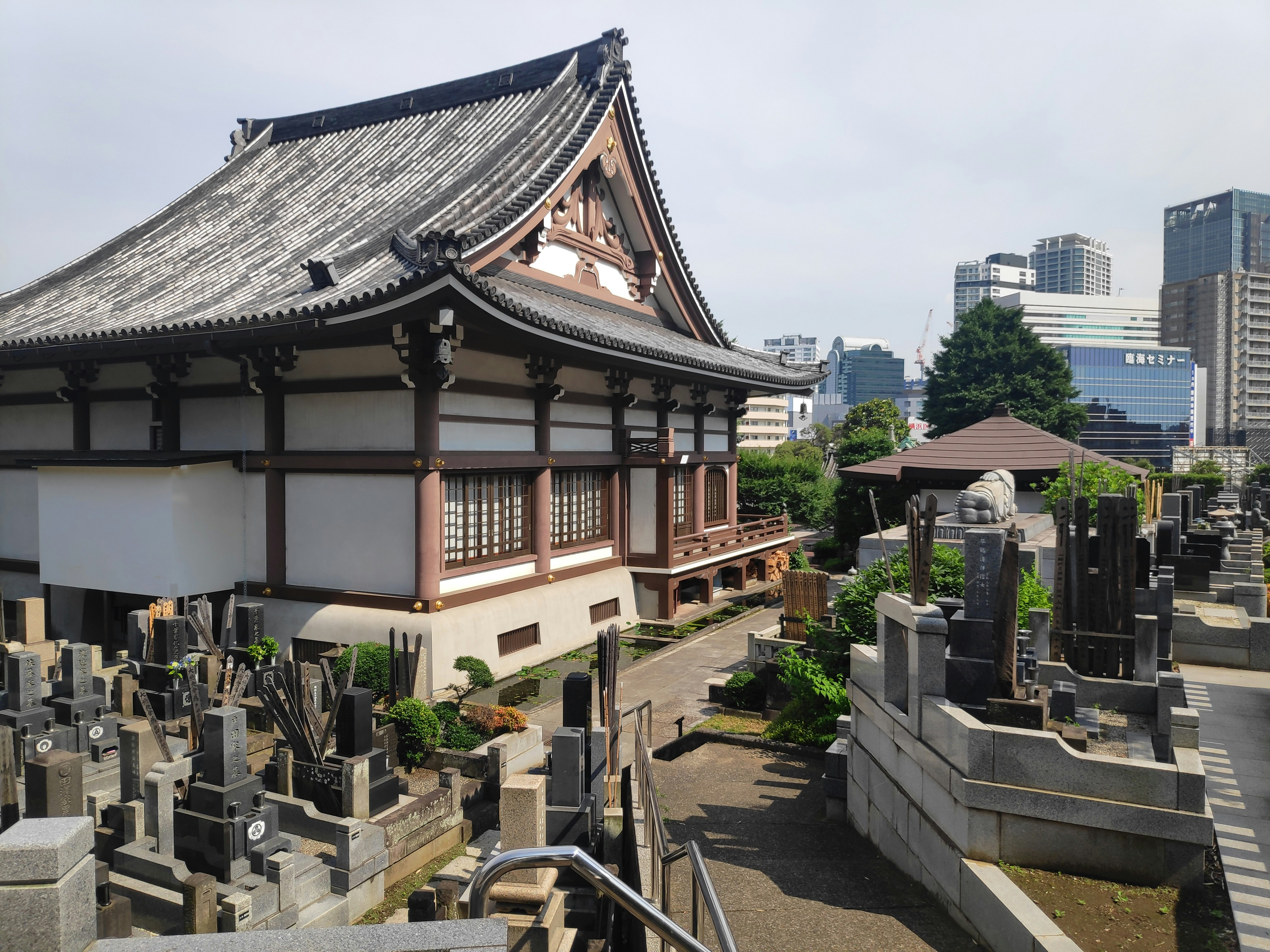 Yokohama Chinatown traditional gate architecture