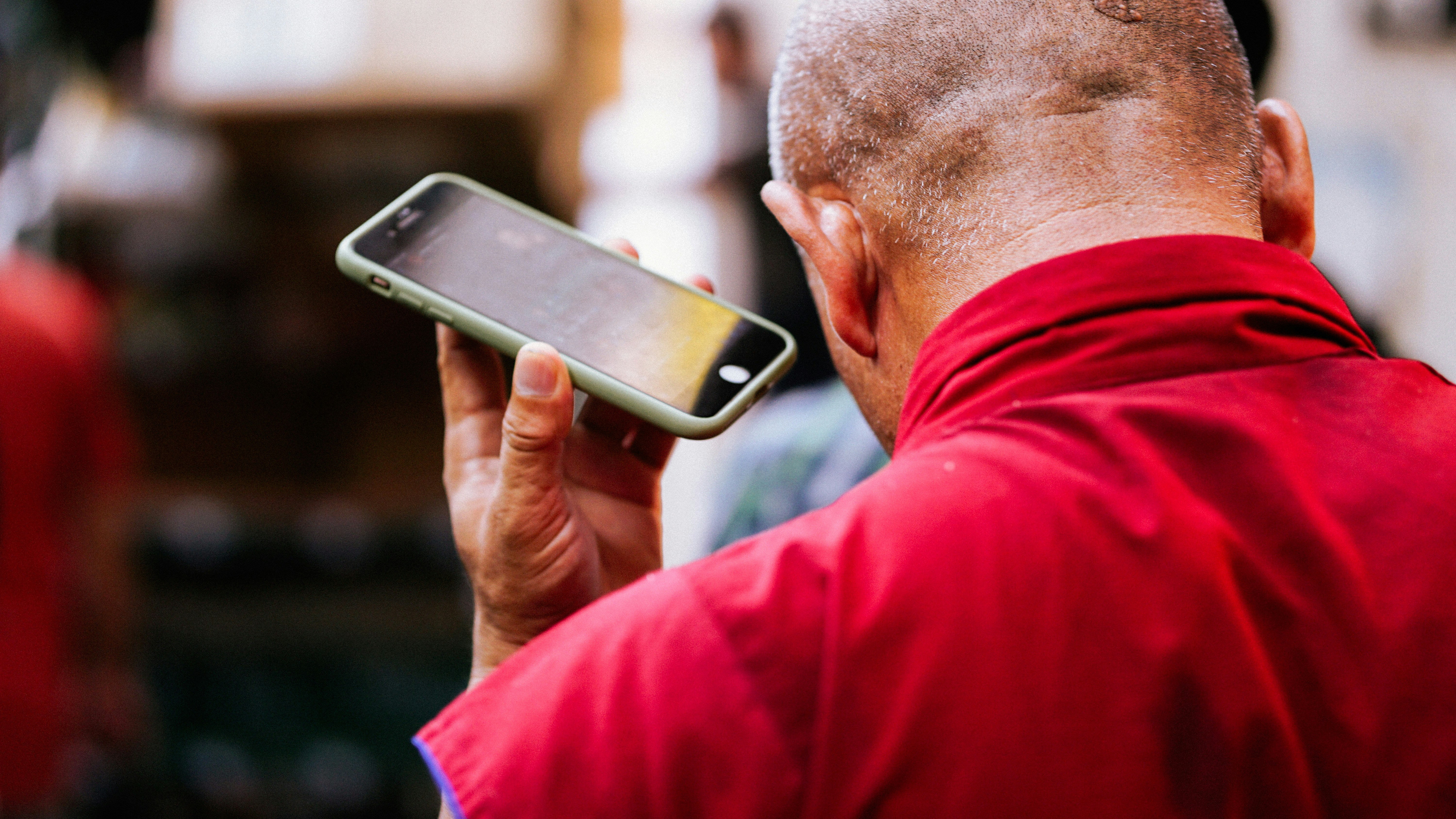 Why Most 'Senior Phones' Are an Insult to Your Intelligence—and the Gear Actually Worth Your Dime