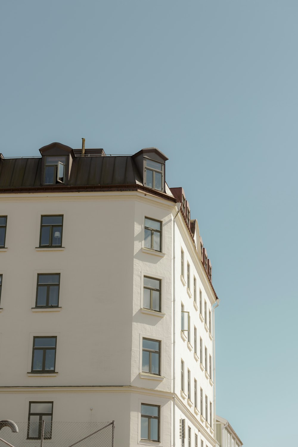 a building with a blue sky