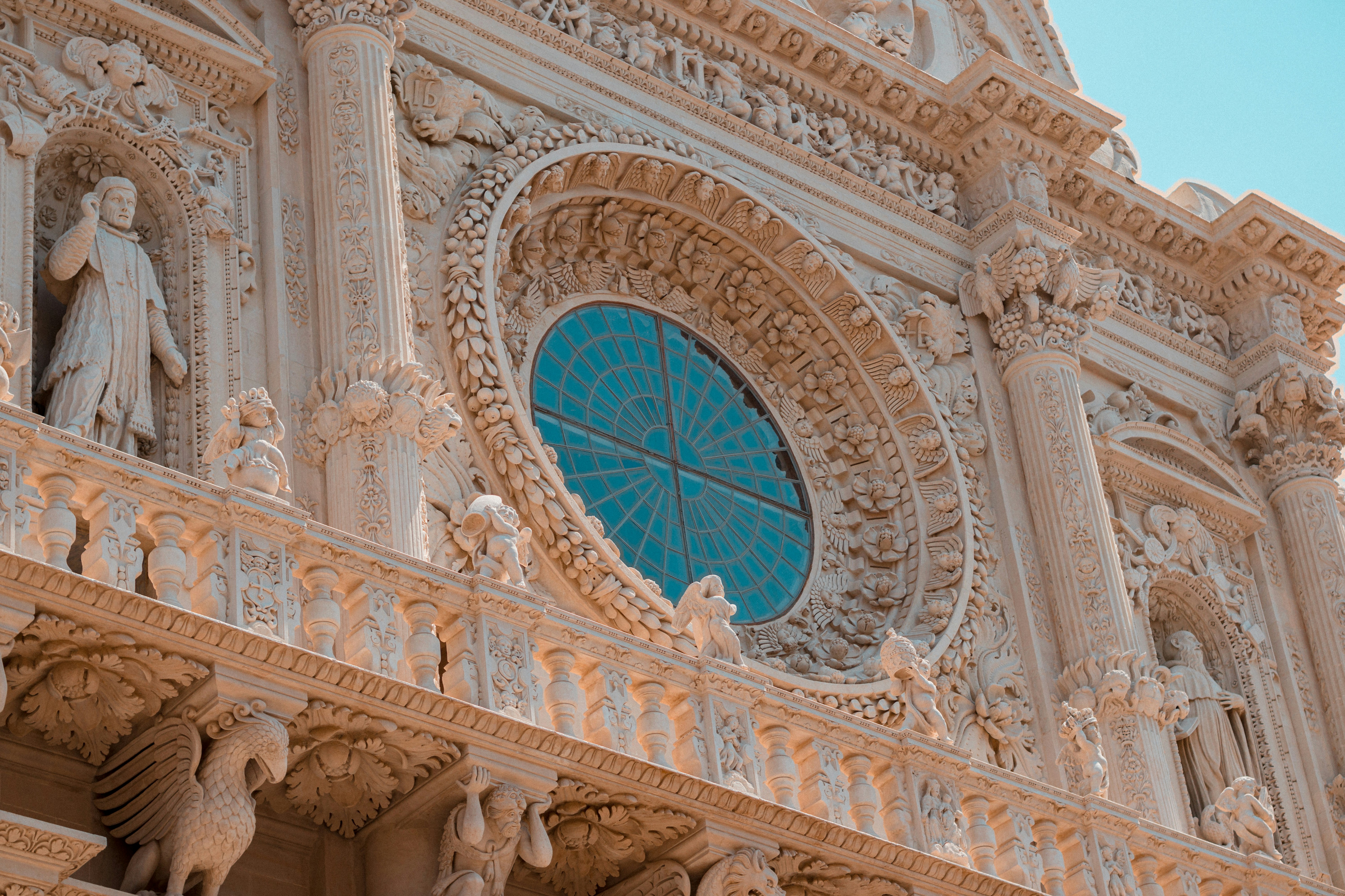 Photo by valentinlacoste