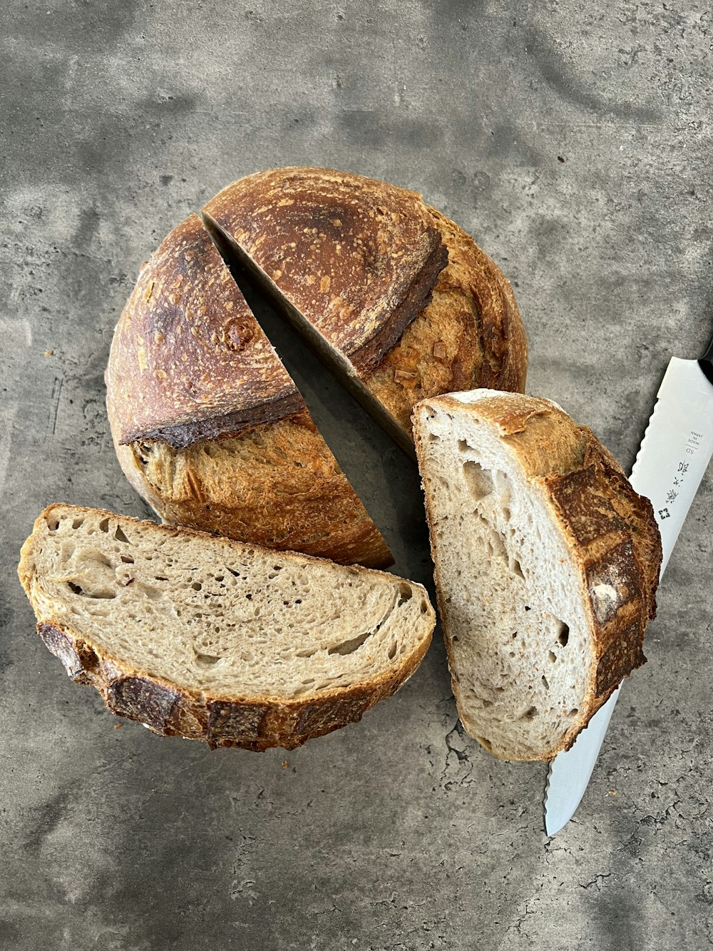 un gruppo di pane integrale