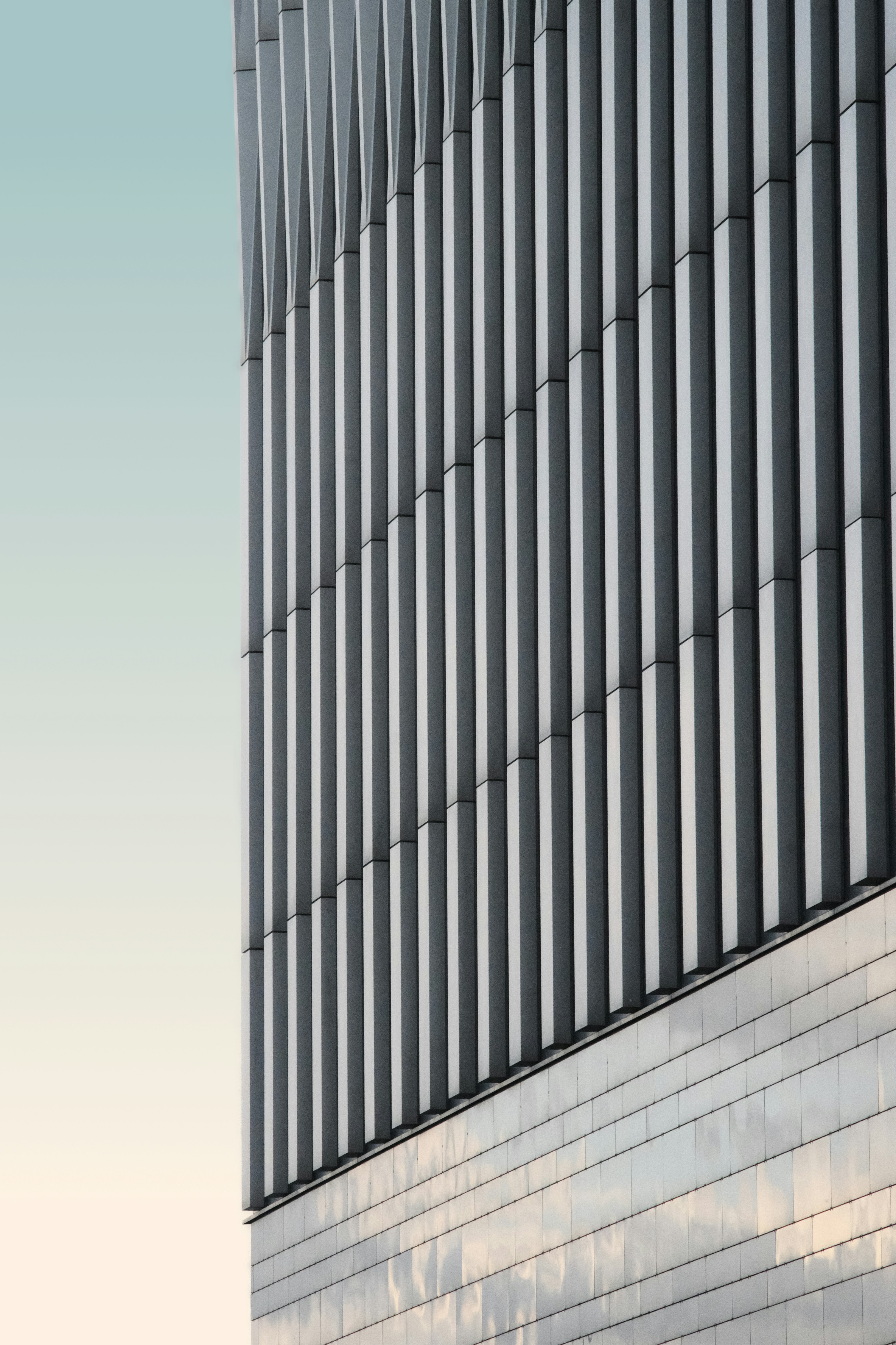 Photo by brutalgeometric