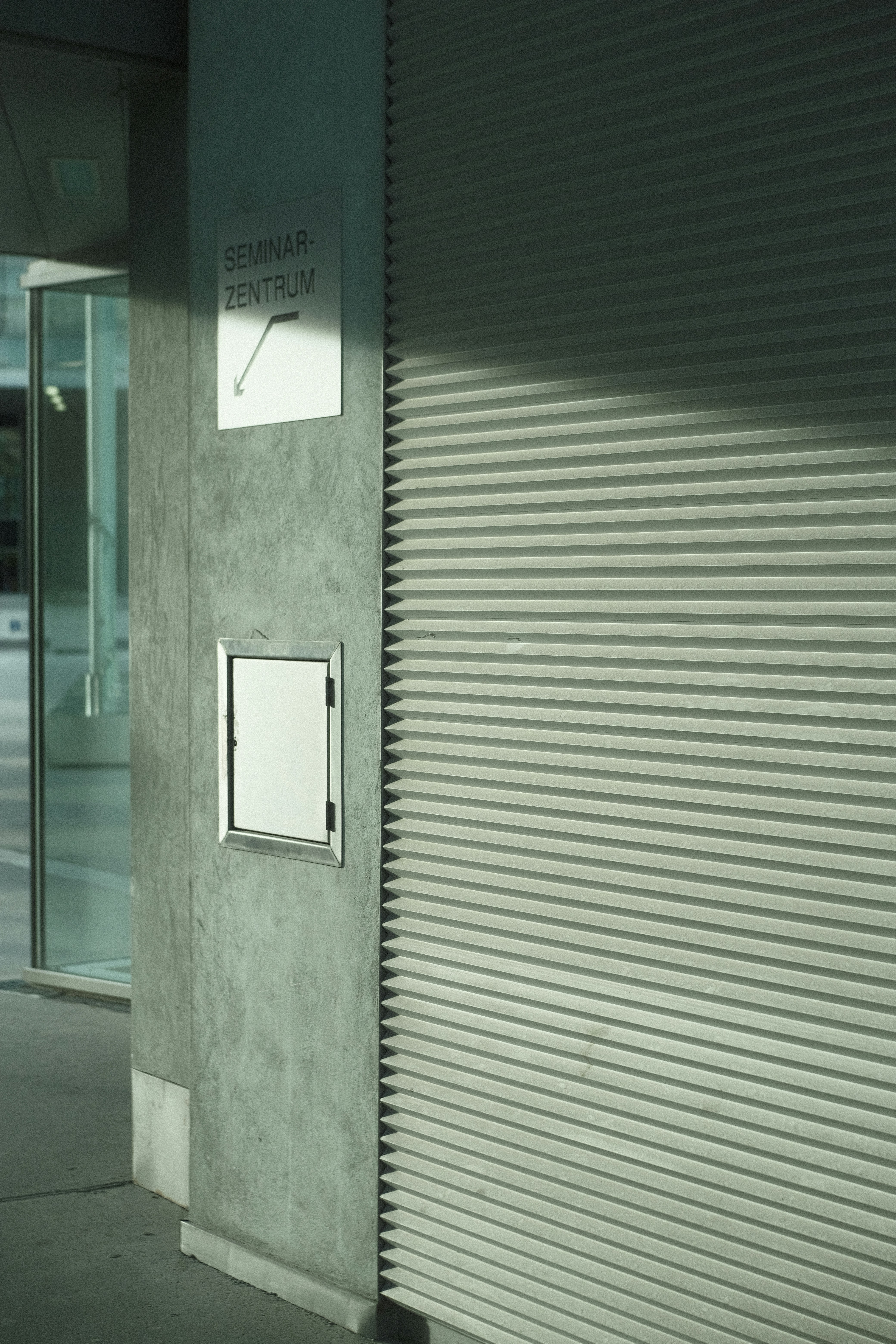 Photo by brutalgeometric