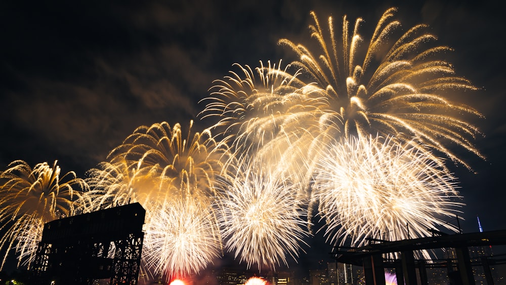 Feuerwerk am Himmel