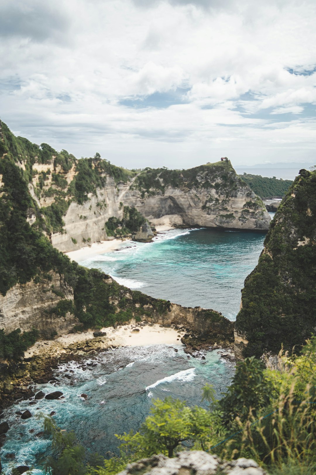 Travel Tips and Stories of Penida Island in Indonesia