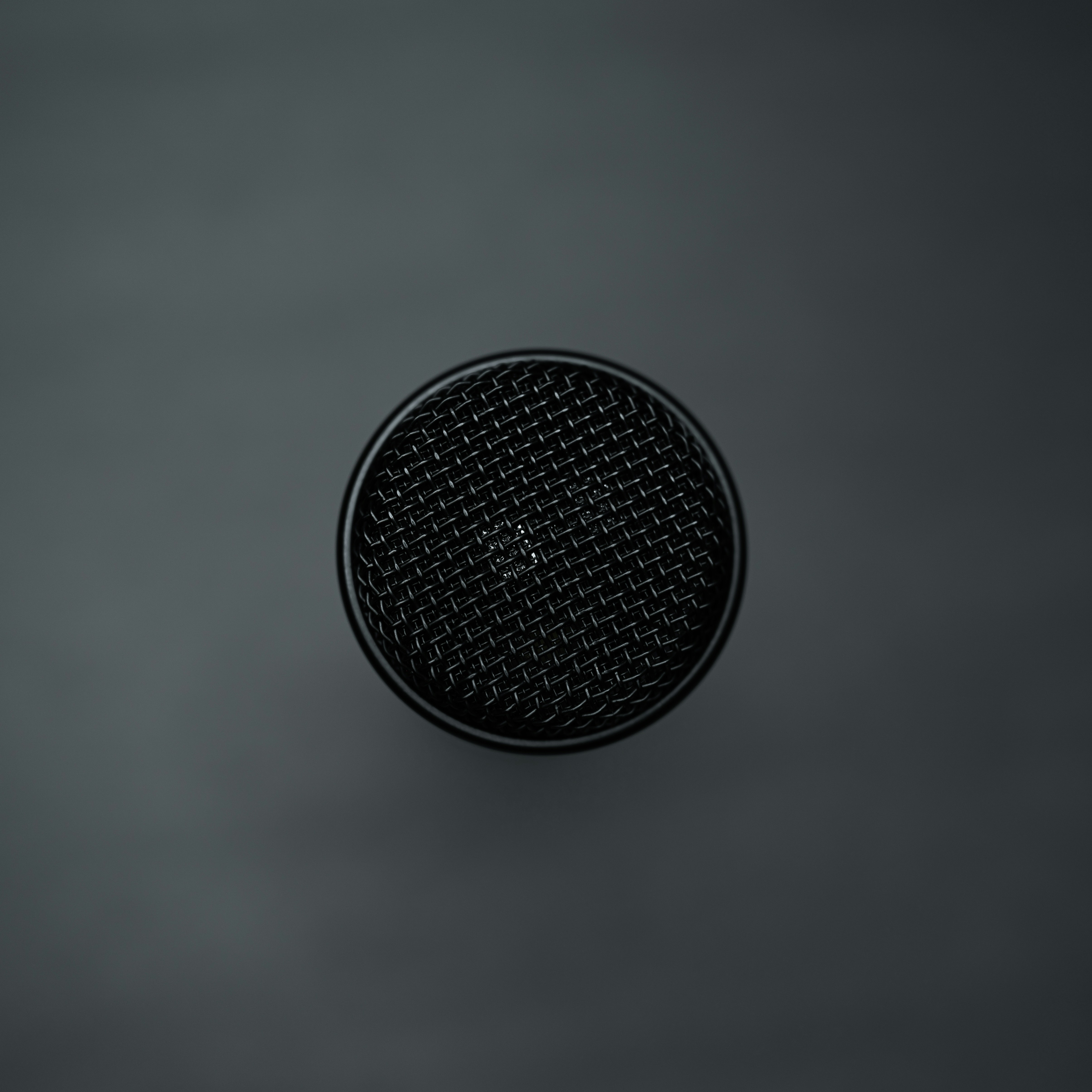 a black and white image of a circular object