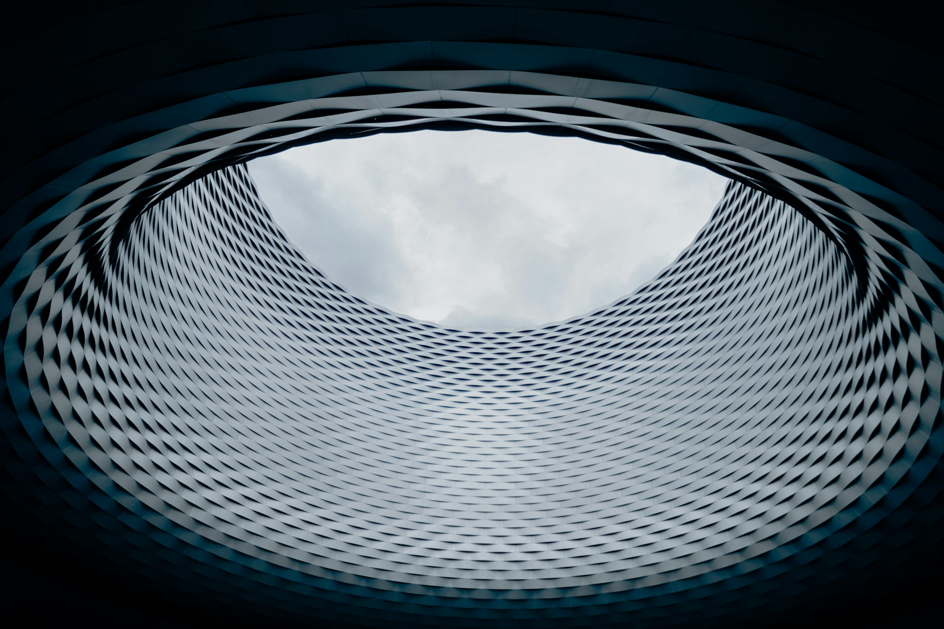 a planet with rings around it