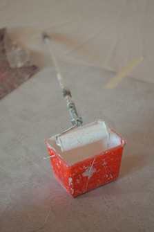 a red and white box