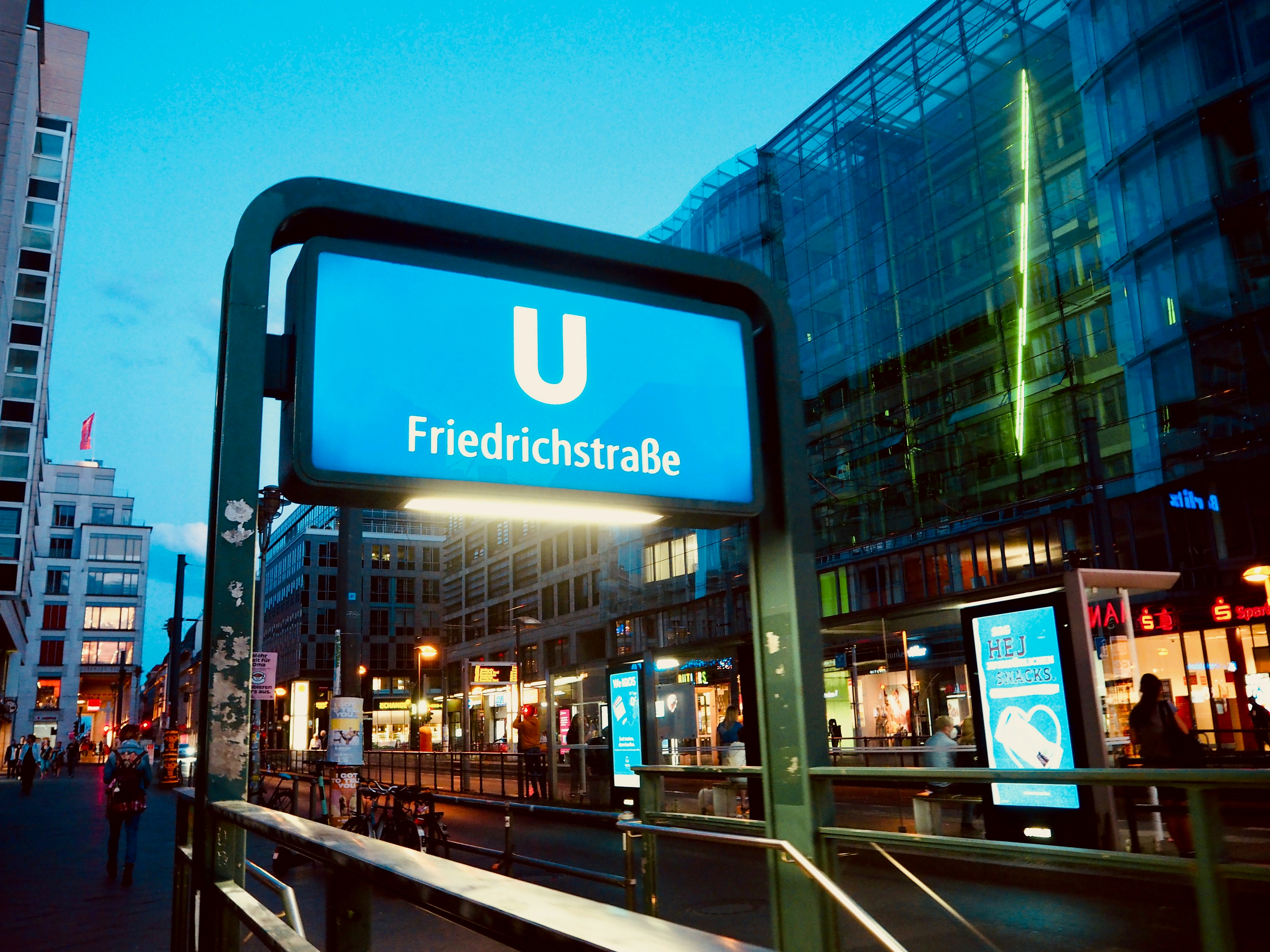 The Ultimate Guide to Privacy-First Ad Personalization: Boost Ad Performance &amp; ROI in 2025 post image