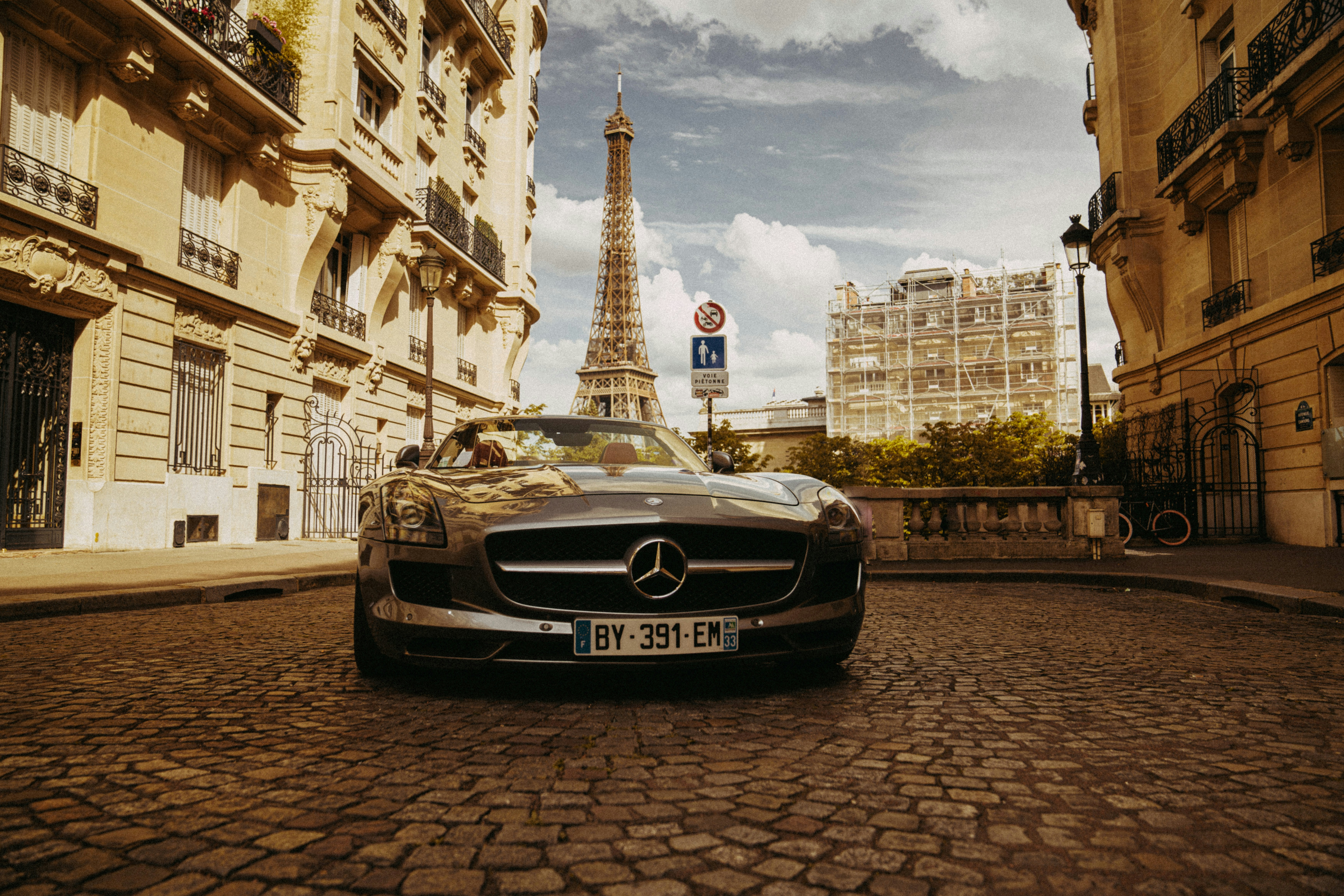 Inside Paris Premium Chauffeur Services for Executive Travelers