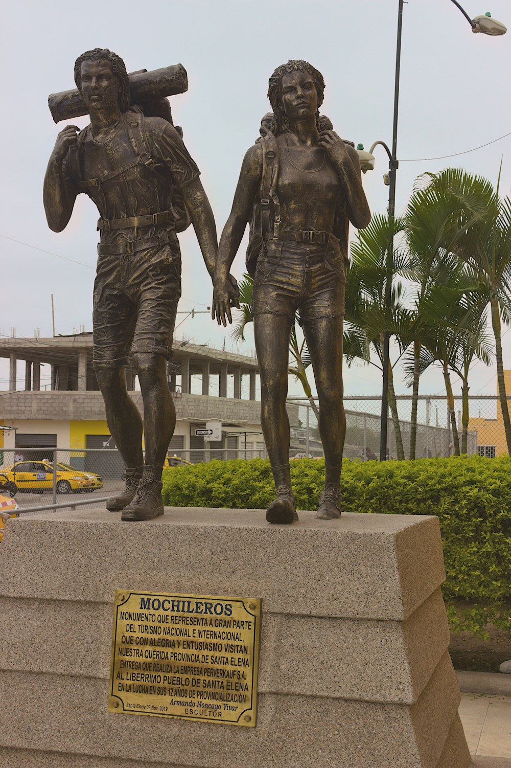 a statue of two men
