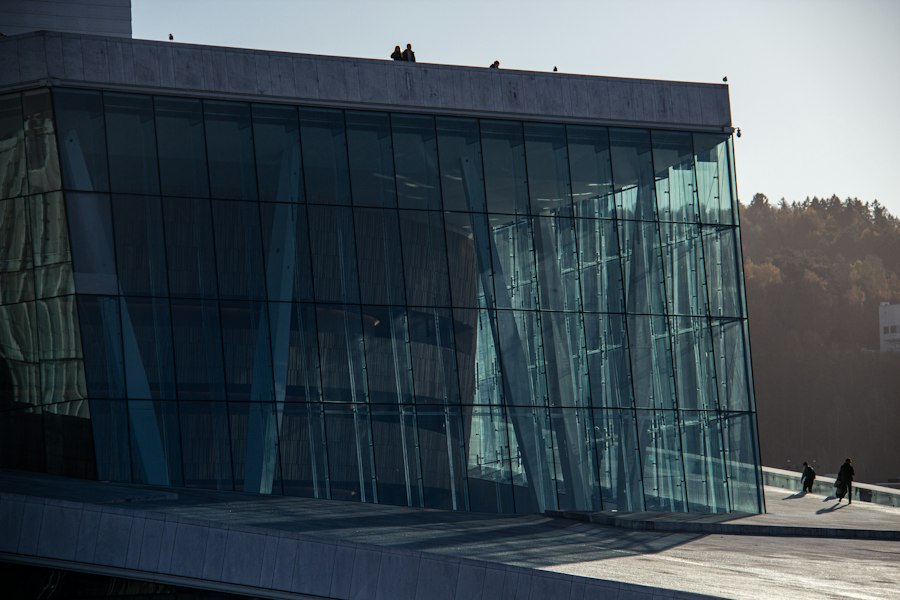 Fachada de edifício em vidro