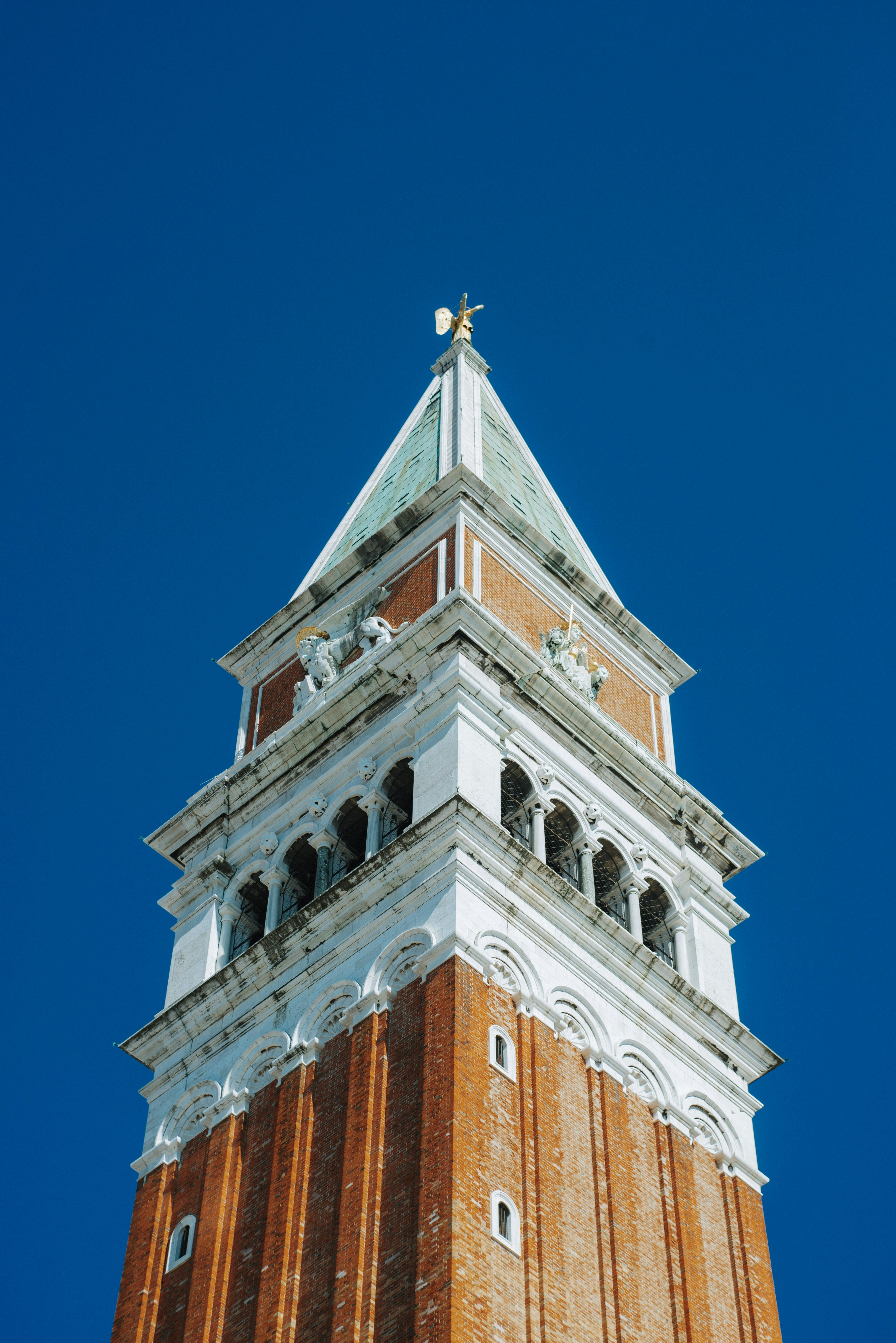 a tall building with a tower