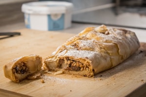 Apple, chocolate and nut strudel