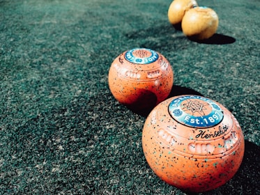 a group of balls on a pool table
