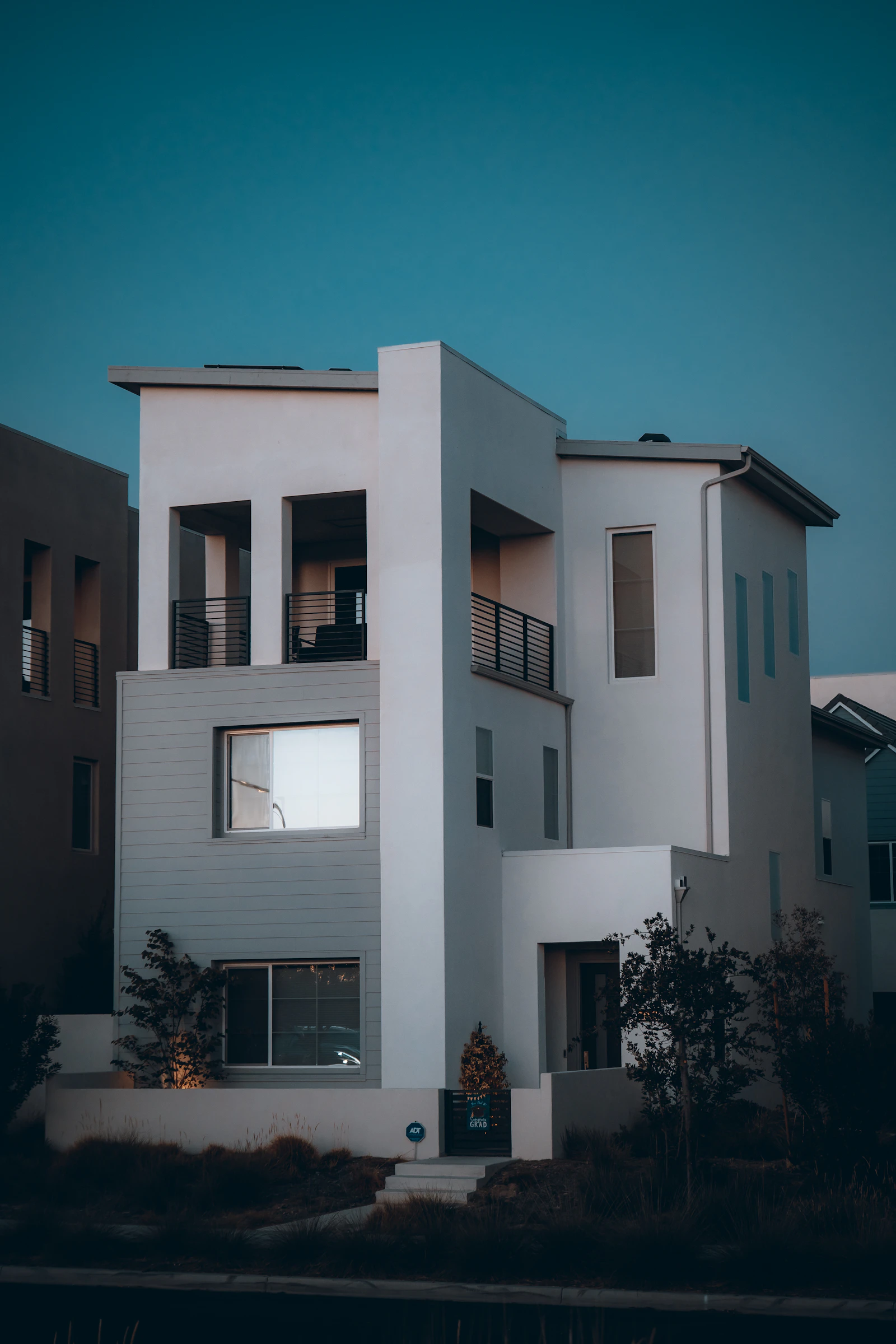 Should Self-Employed Buyers Use a Bank-Statement Loan in Nevada County?