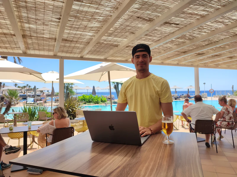 Best Laptop Friendly Cafes in Cancun With Fast Wifi