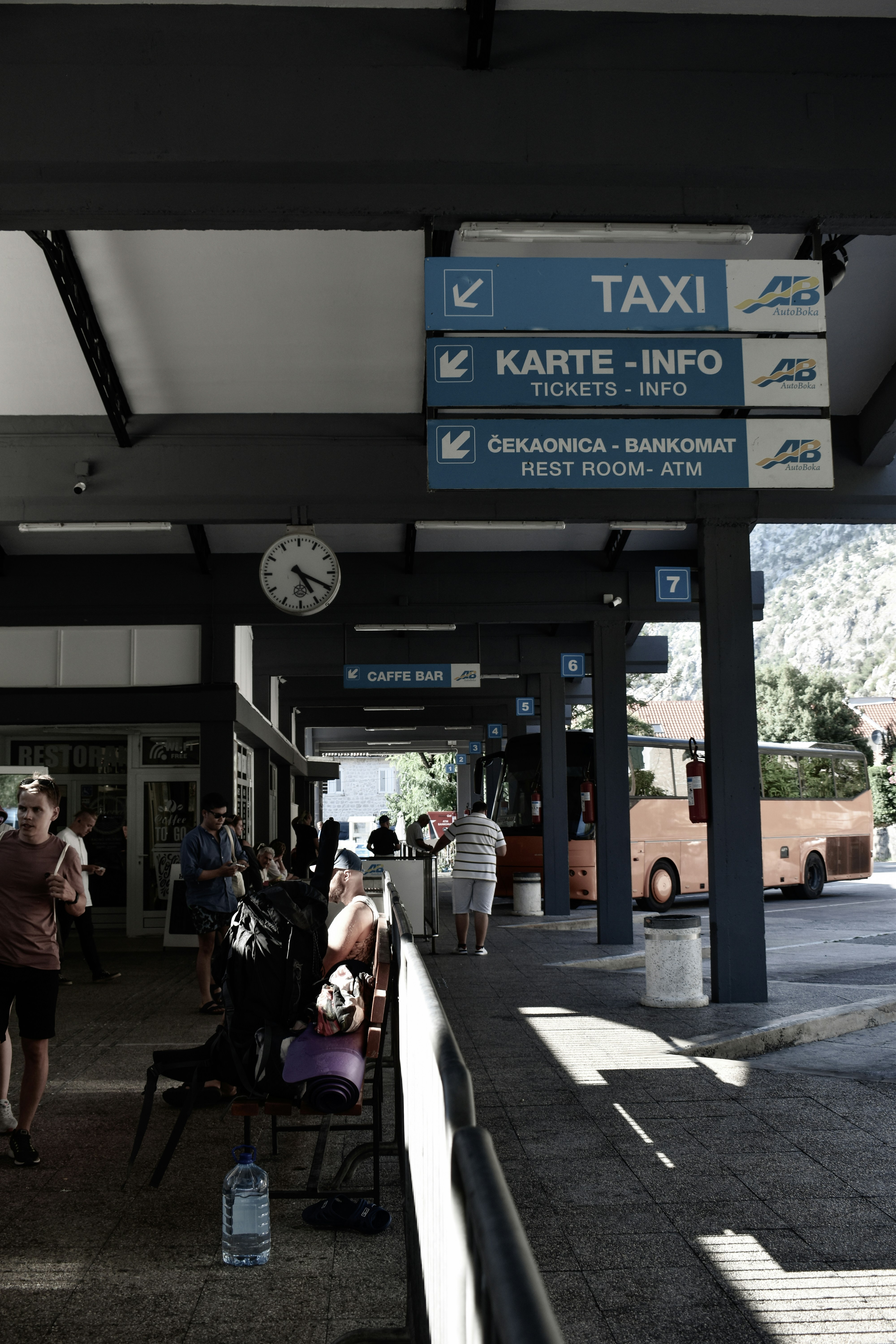 Decoración y Envío a la Isla