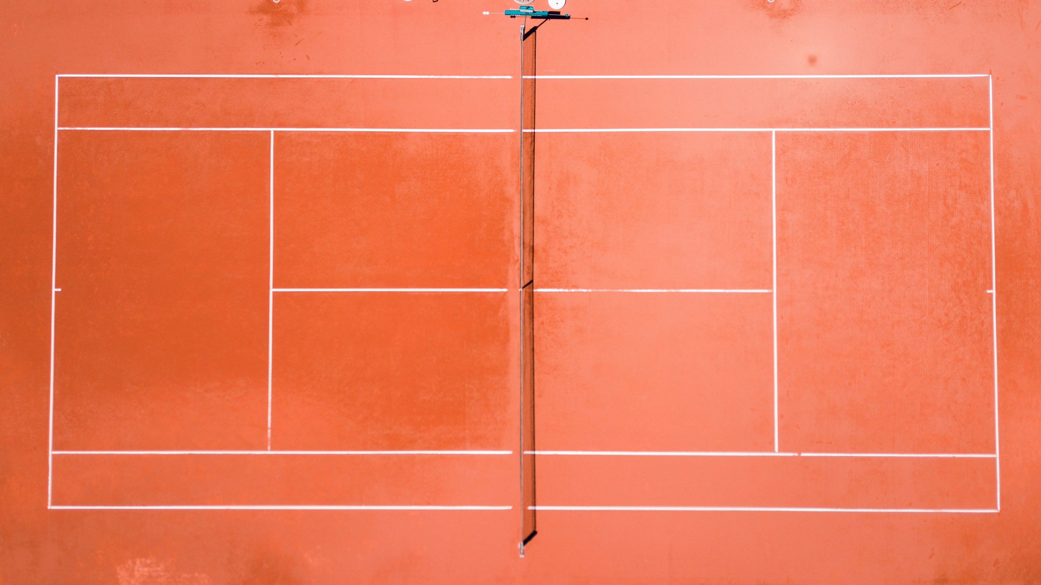 tennis clay court