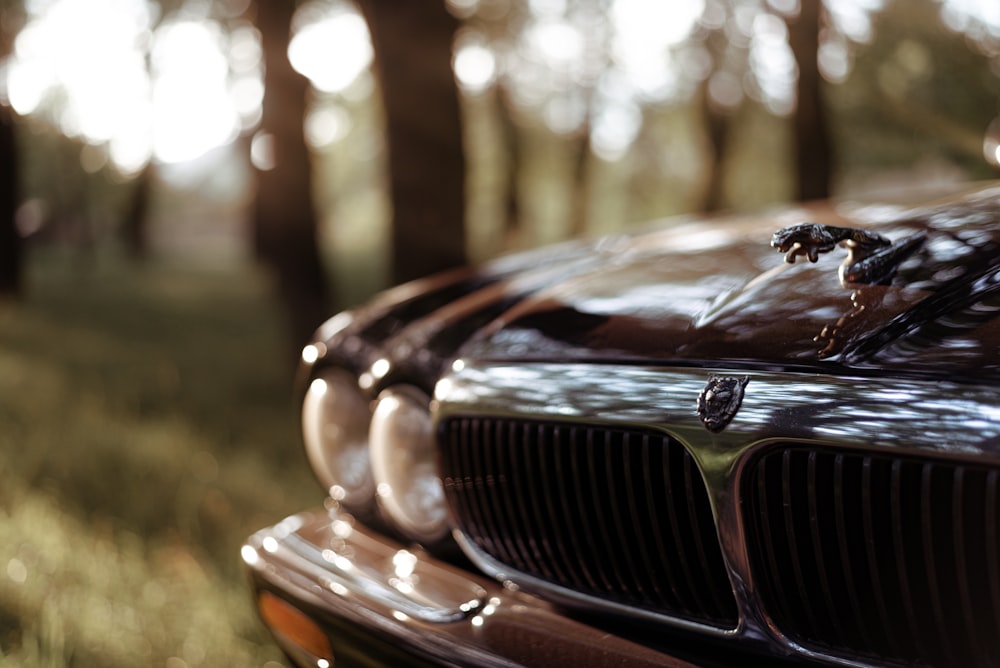 a close up of a car's grill