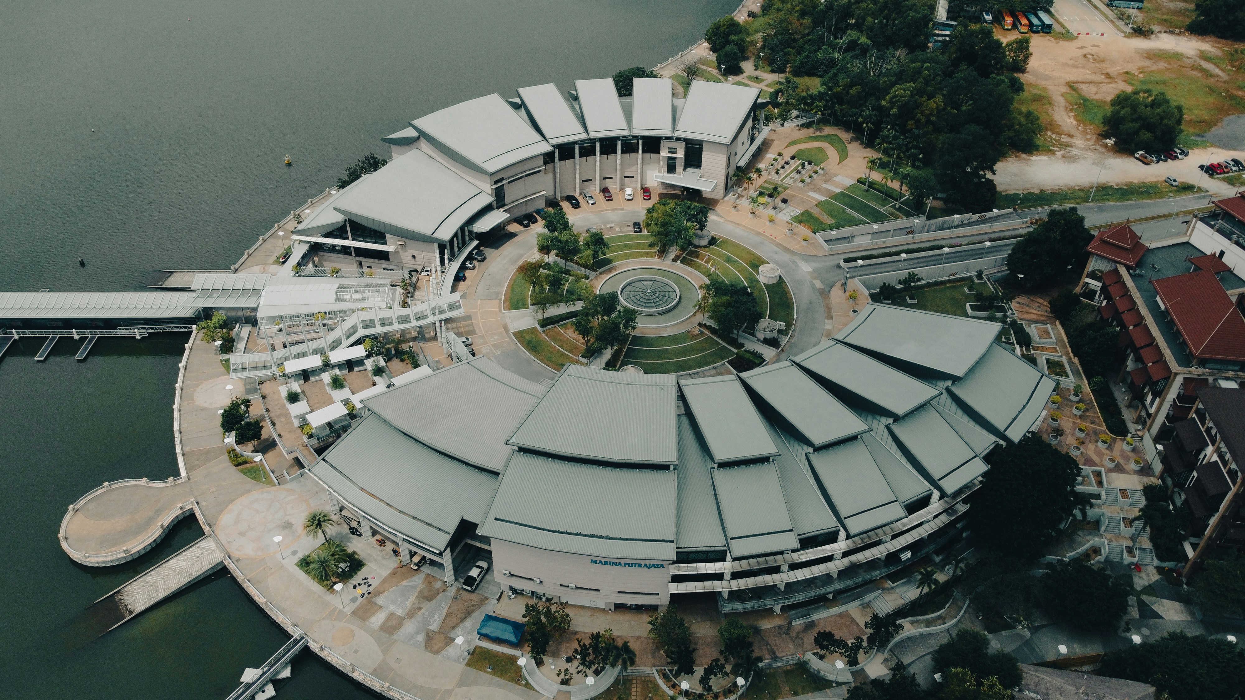 Photo by kt_keyframes