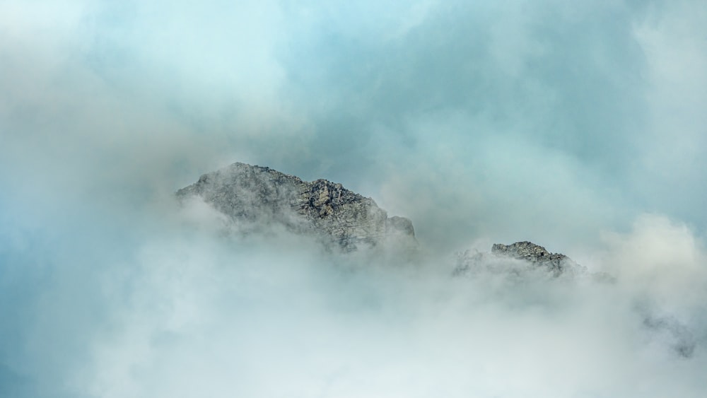 Eine Gruppe von Wolken