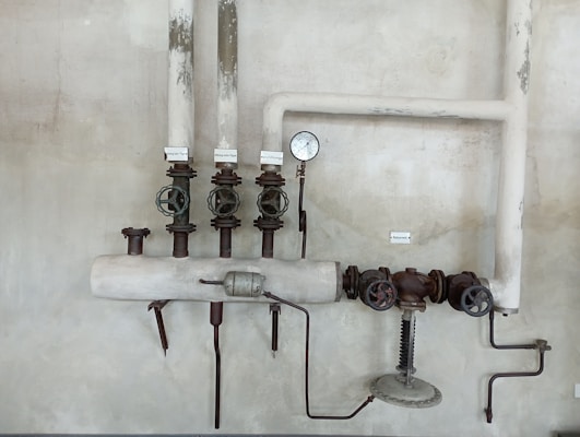 Professional plumbing service and pipe work