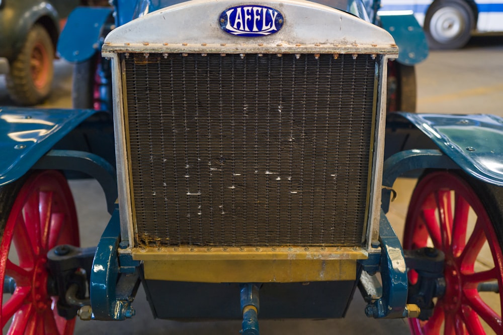 Un primo piano di un'auto