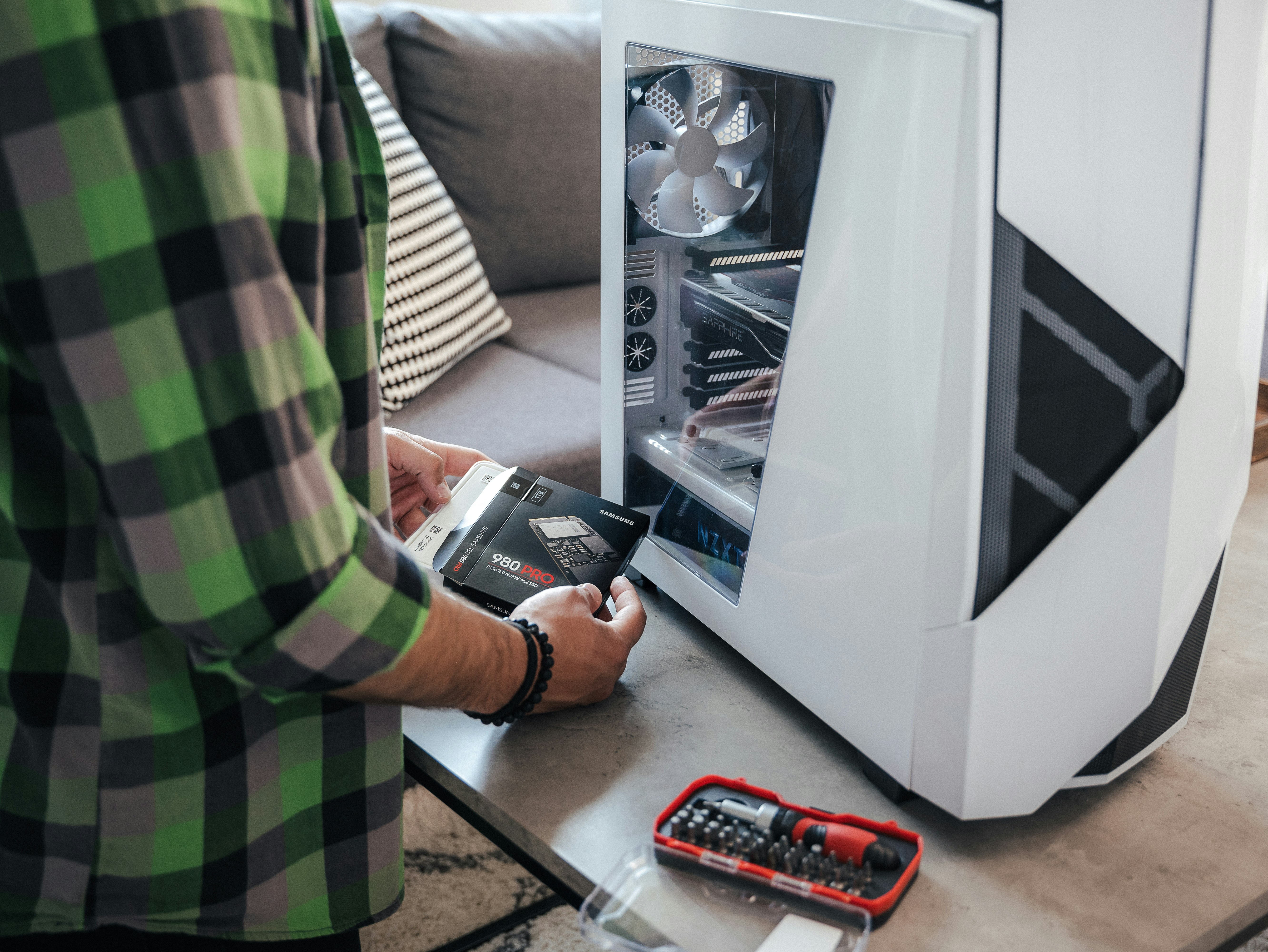 パソコンの電気代を下げるには？デスクトップ・ノートの省エネ設定関連画像