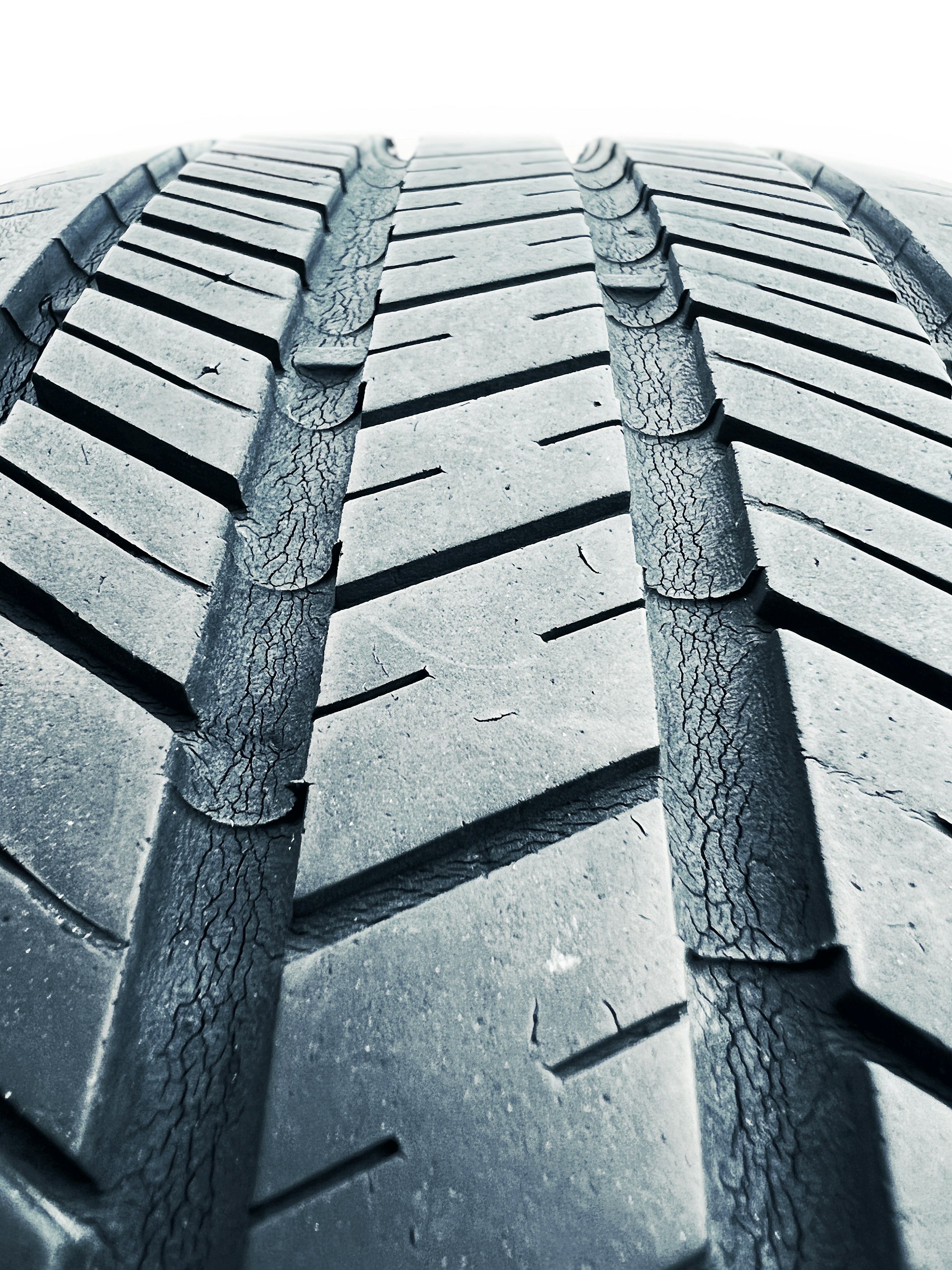 إطارات جي تي عالية الجودة