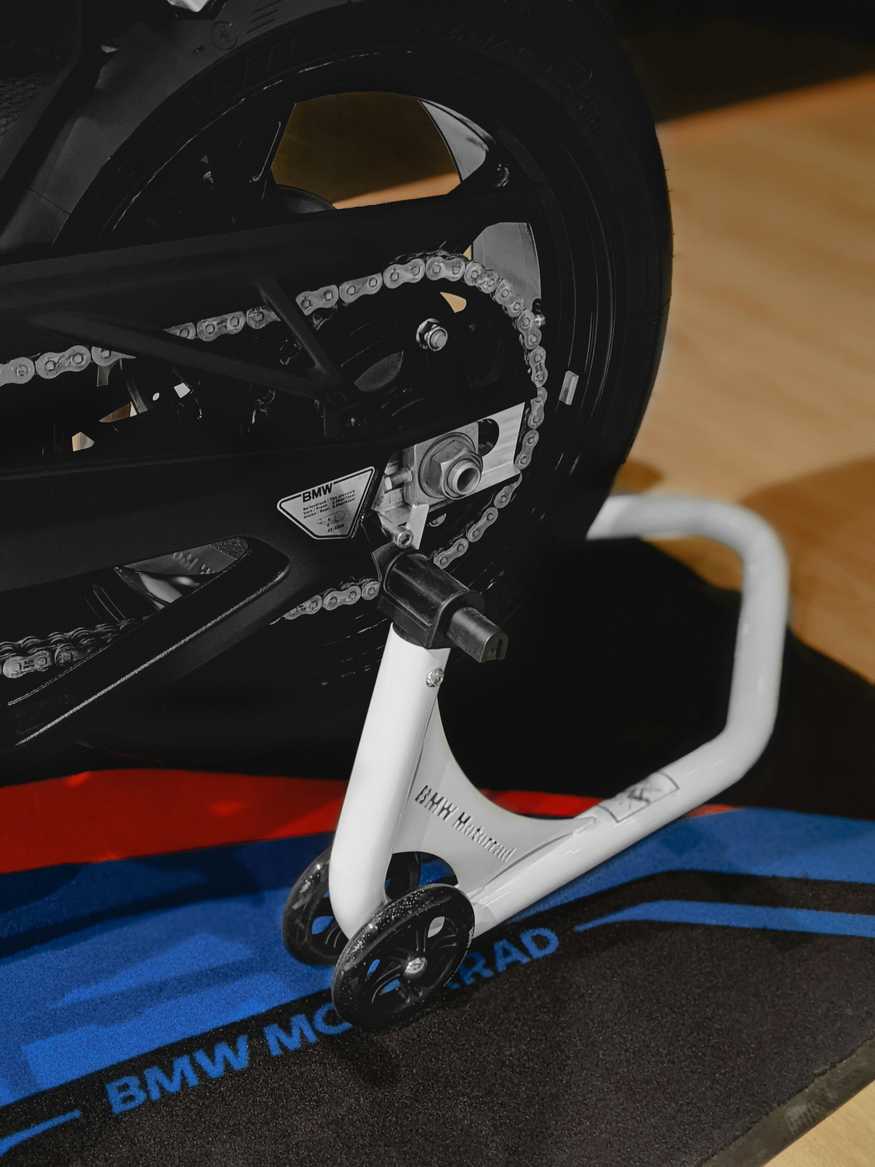 bmw s1000rr wallpaper, wallpaper, BMW S1000RR: A Deep Dive into the Ultimate Sportbike 4