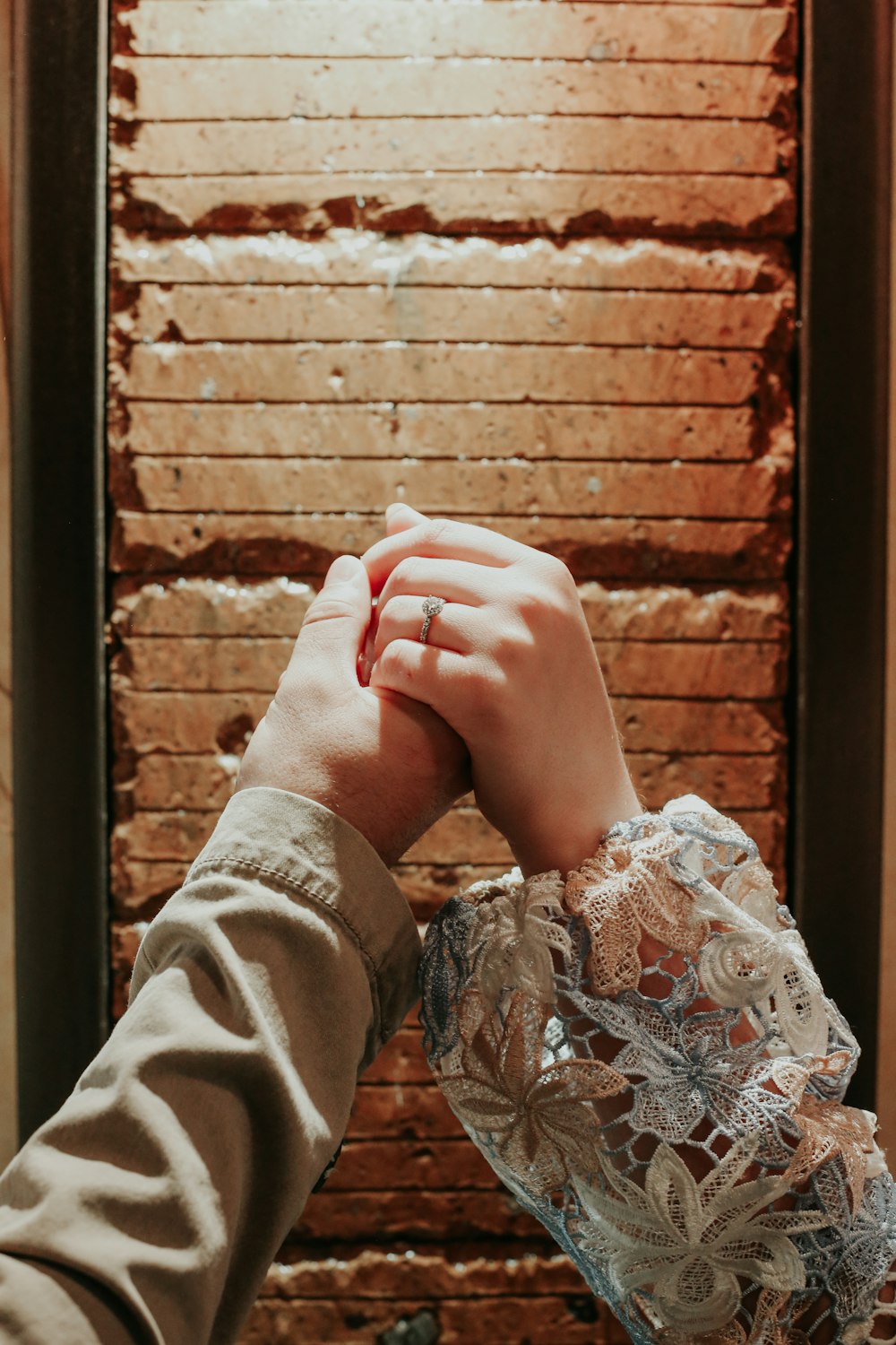 a hand holding a net